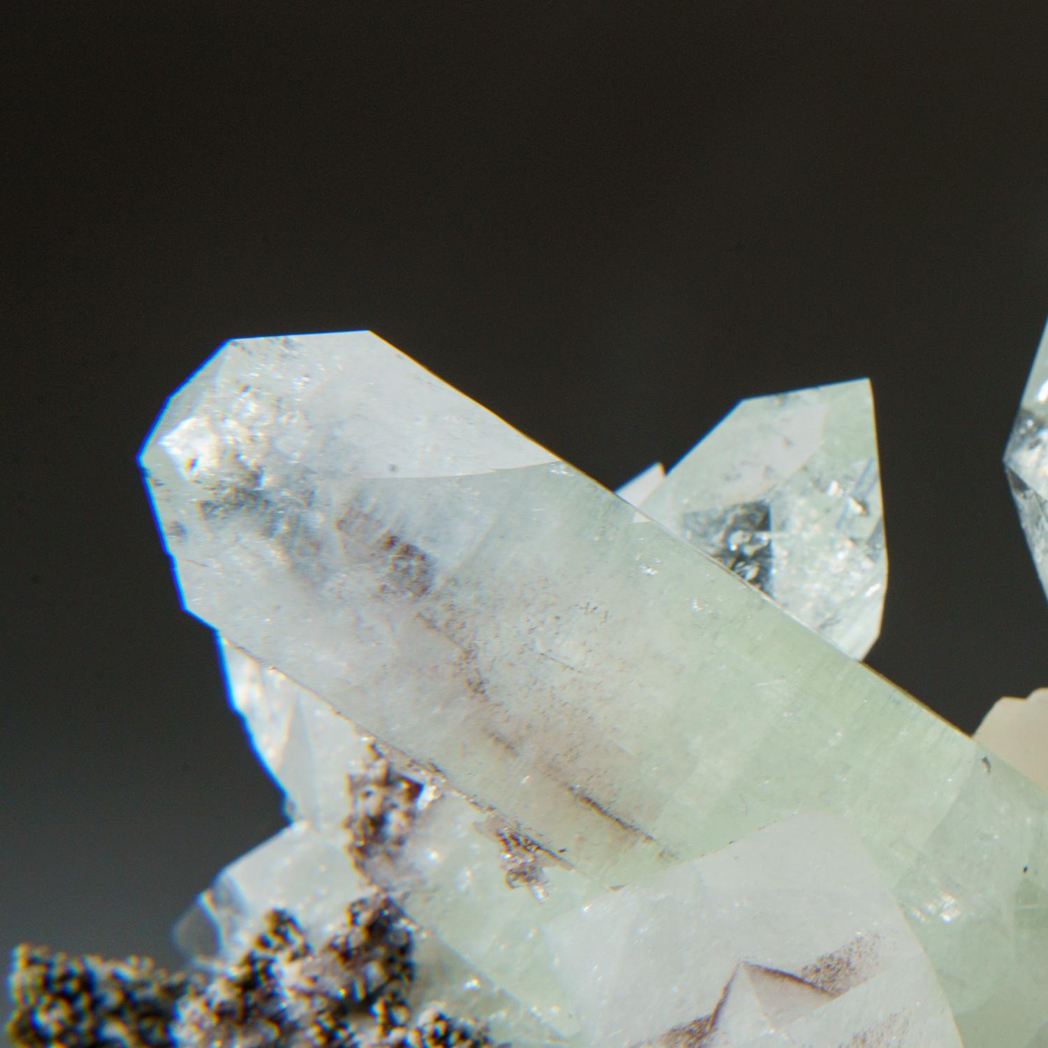 Contemporary Apophylite and Stilbite from Lonavala Quarry, Pune District, Maharashtra, India For Sale