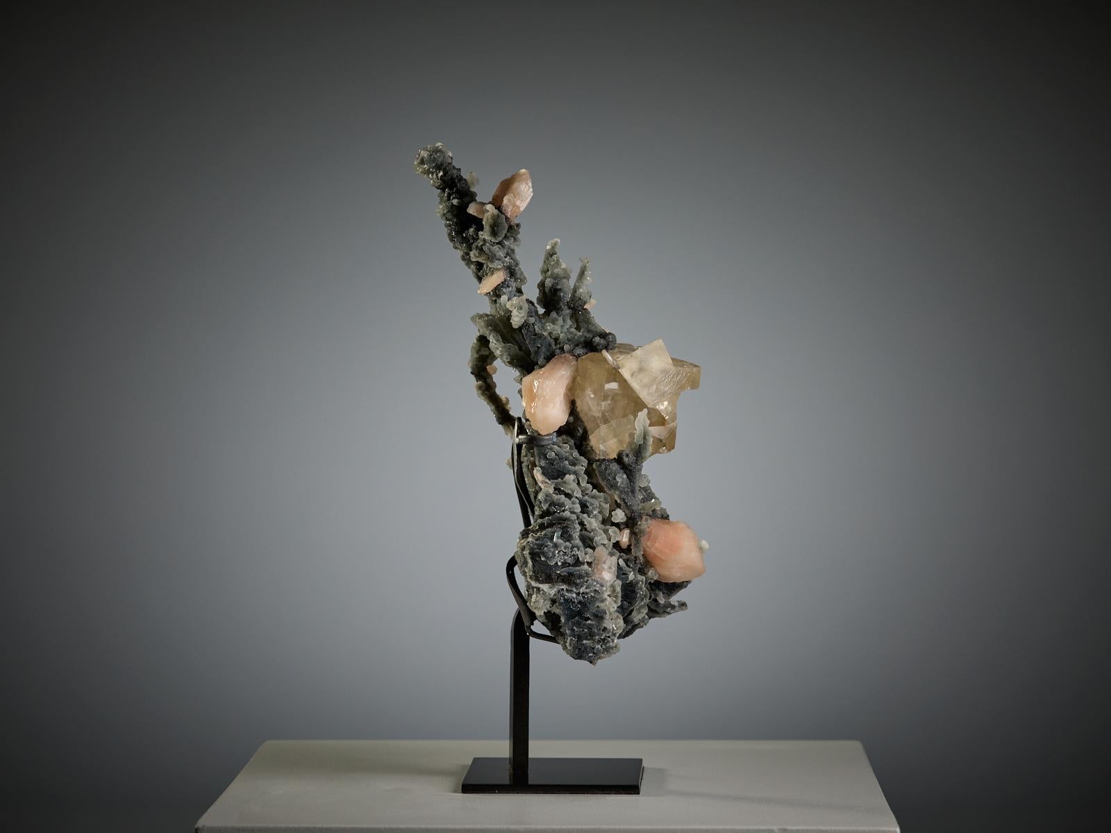 Apophyllite and Stilbite on Quartz Excellent état - En vente à London, GB