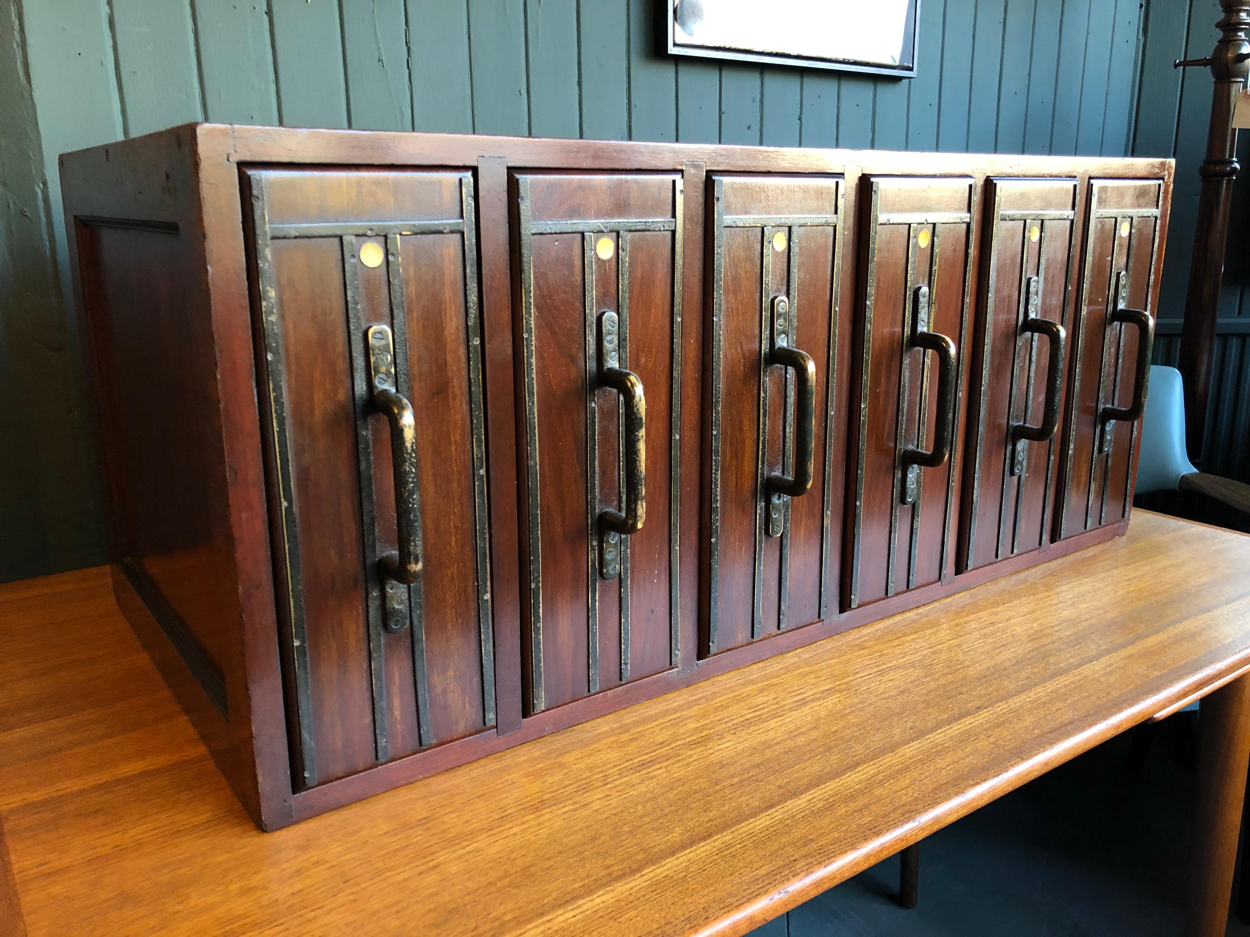 Apothecary Cabinet, Early 20th Century, Vertical Drawers with 113 Glass Bottles 5