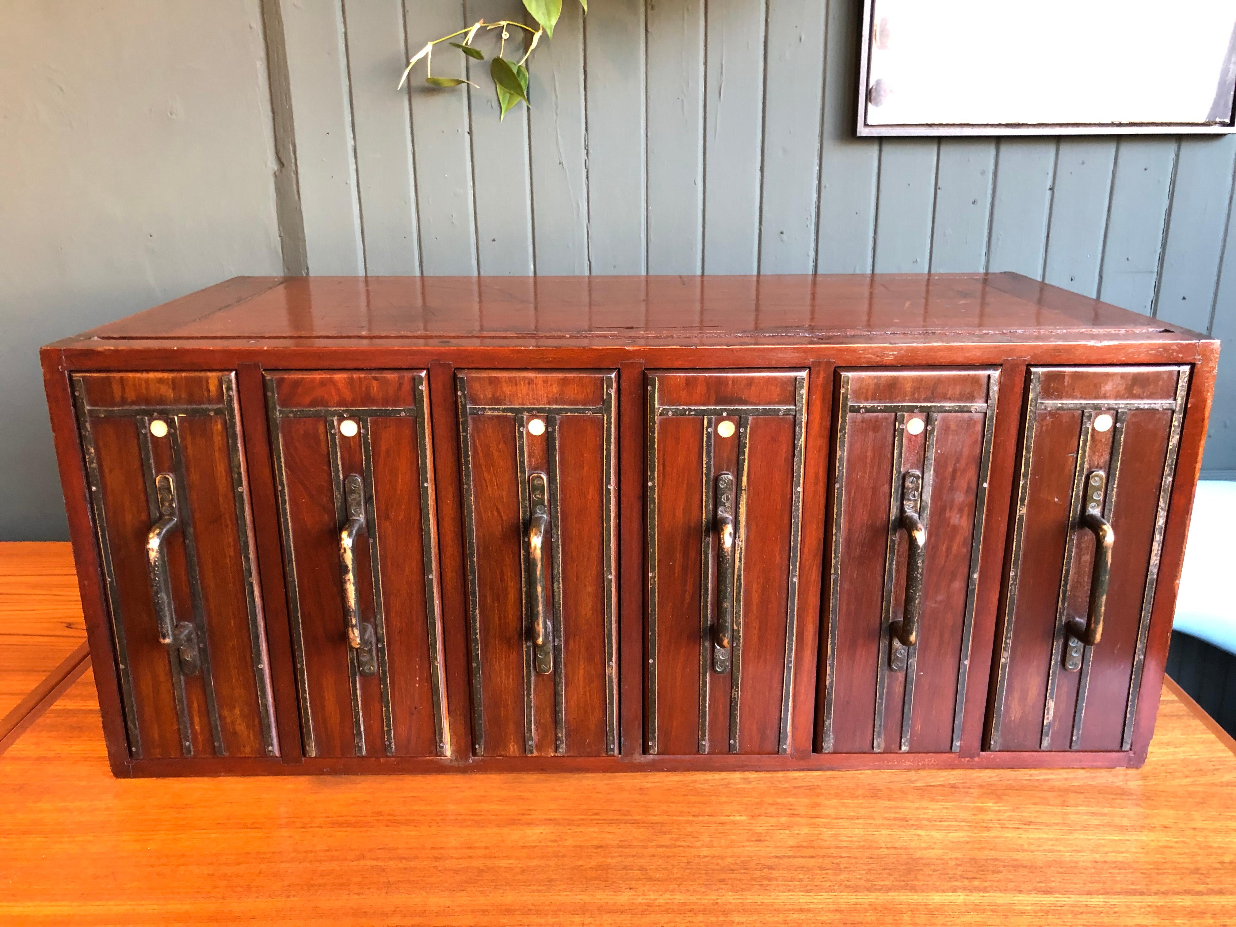 Apothecary Cabinet, Early 20th Century, Vertical Drawers with 113 Glass Bottles 8
