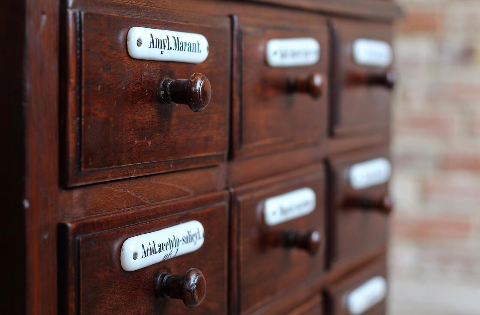 Apothecary Chest of Drawers, Early 20th Century For Sale 6