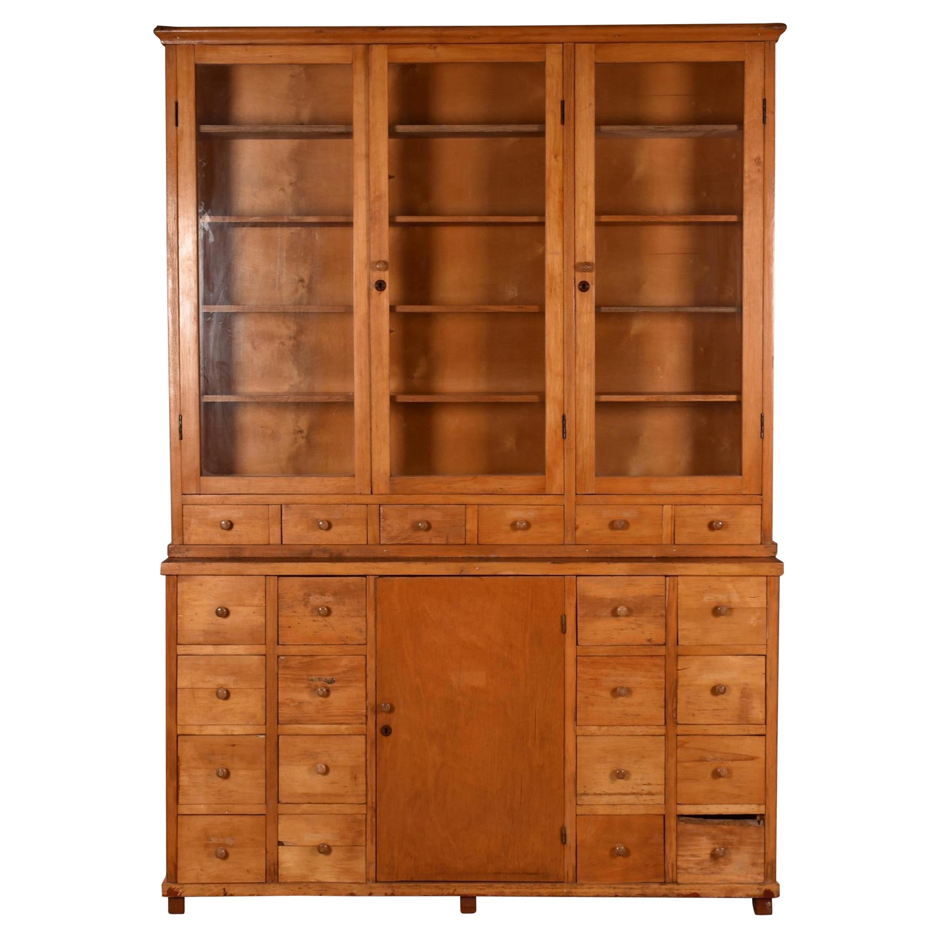 Apothecary haberdashery display cabinet circa 1930s number 10

Apothecary / pharmacy / chemist / shop display / restaurant cabinet, circa 1930s

Apothecary pharmacy beech display cabinet dating to circa 1930s, This piece is one of seven similar