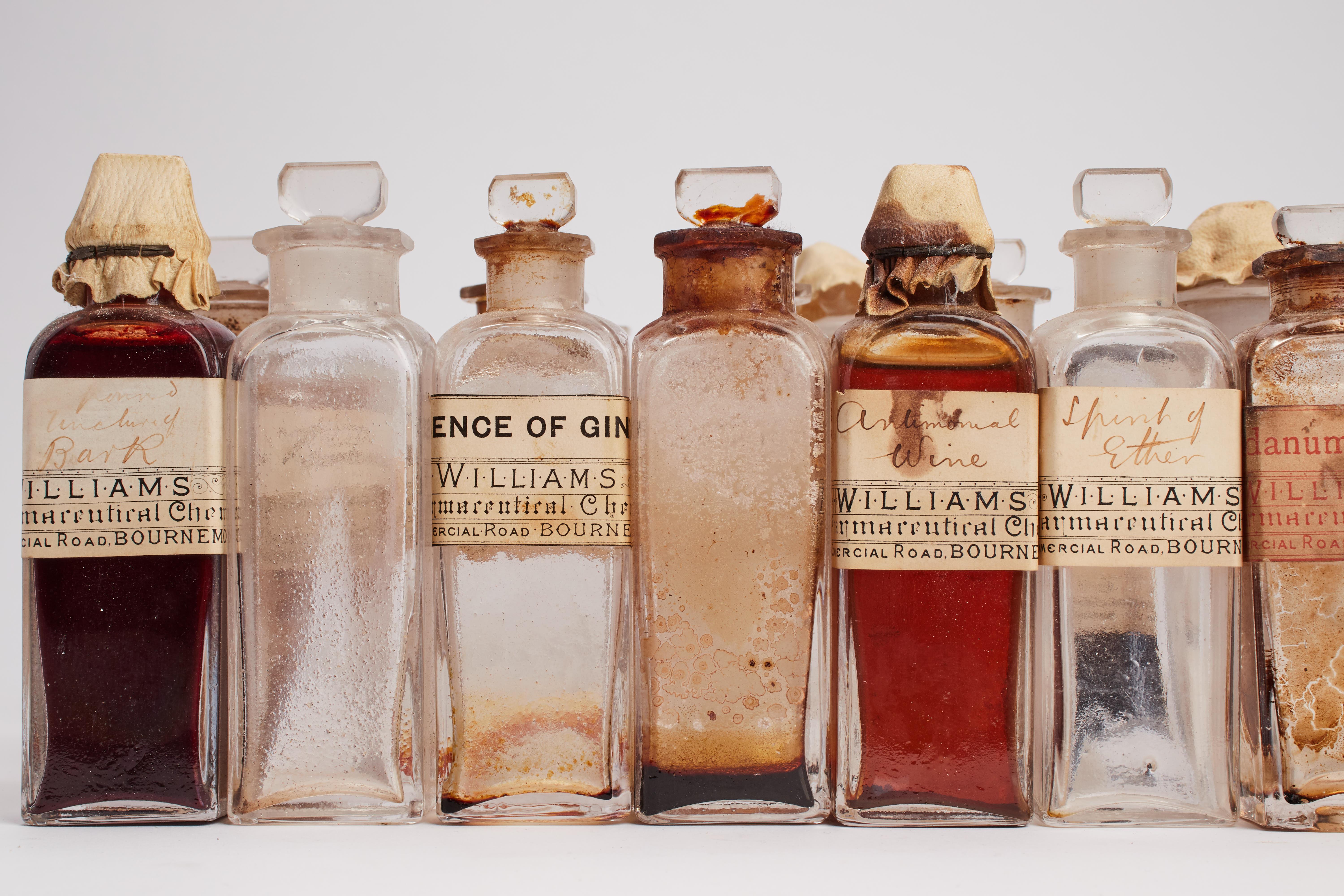 British Apothecary Traveling Set, England 1790 For Sale