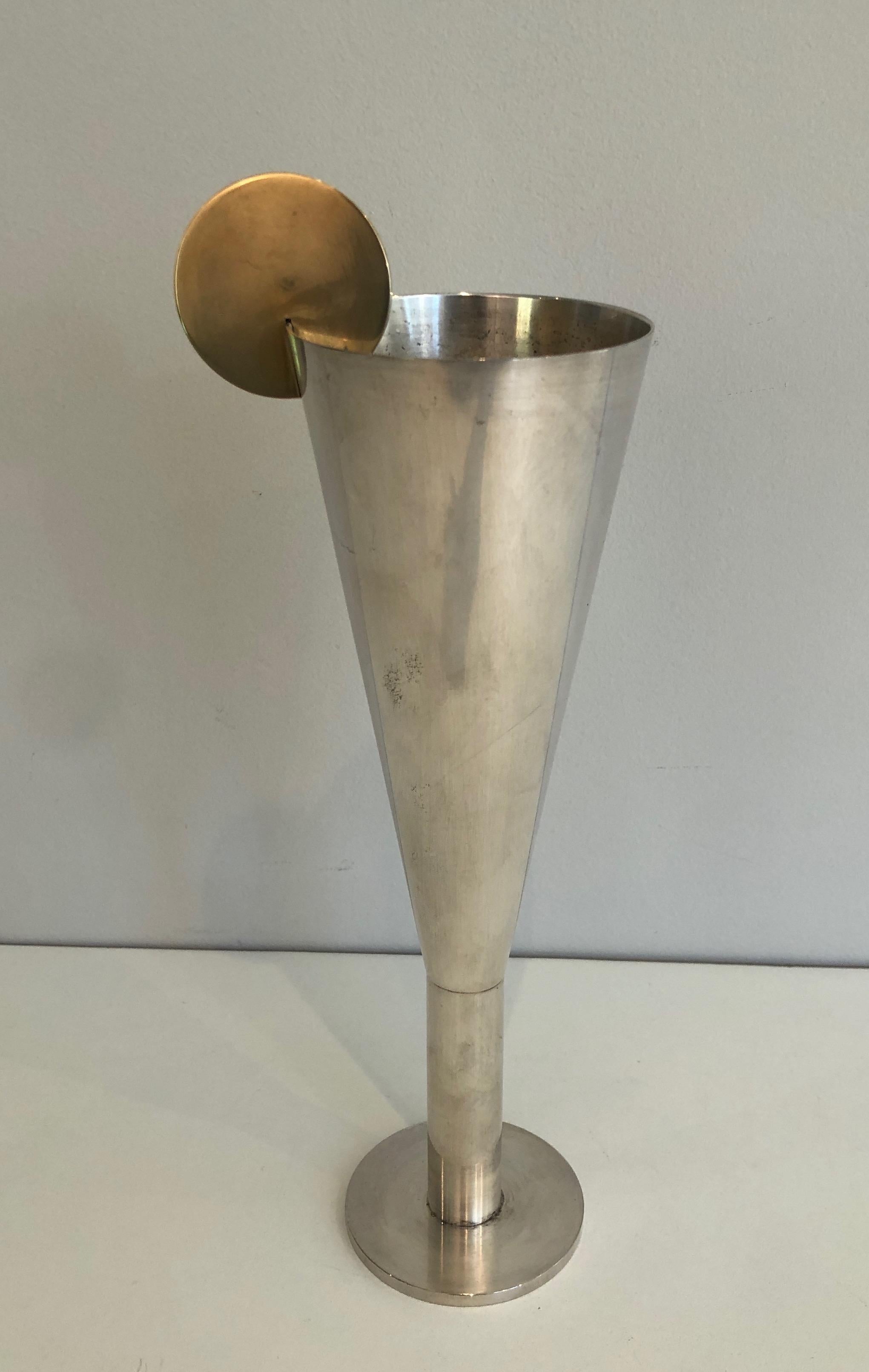 A.Pozzi, flûte à champagne en métal argenté et laiton, Italie, marquée Padova A.Pozzi Bon état - En vente à Marcq-en-Barœul, Hauts-de-France