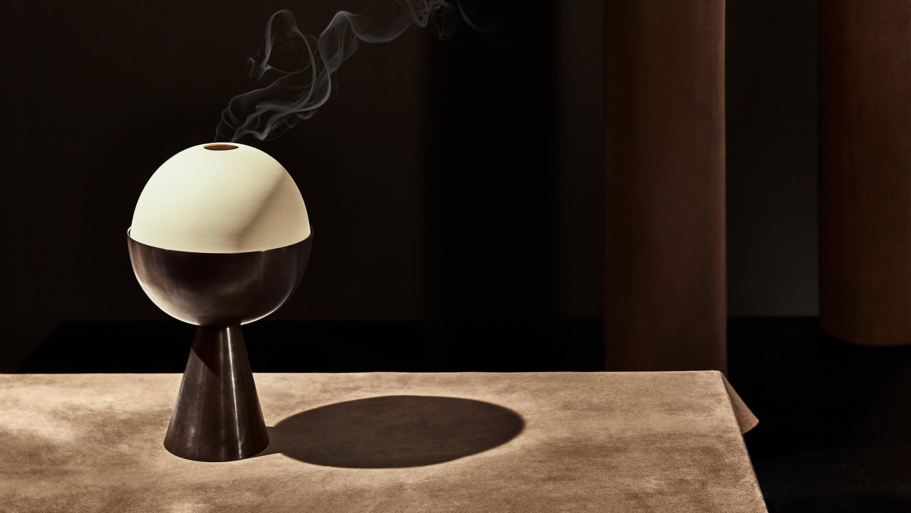 A result of experimentation with geometric forms in the Apparatus library, the censer connects ancient ritual with the tradition of coveted objects. Spun, cast and machined brass are assembled to create a form that recalls a chalice. As an incense