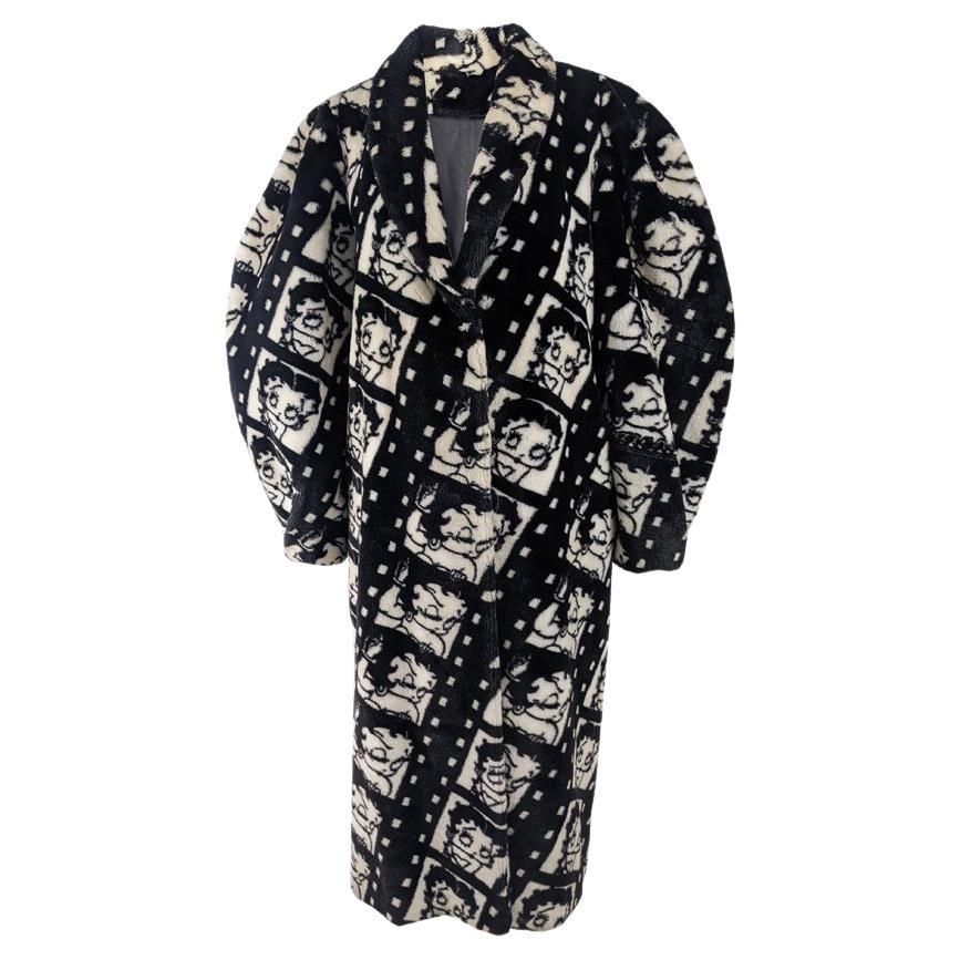 Apparence Vintage Black & White 80s Betty Boop Printed Faux Fur Coat, 1980s For Sale