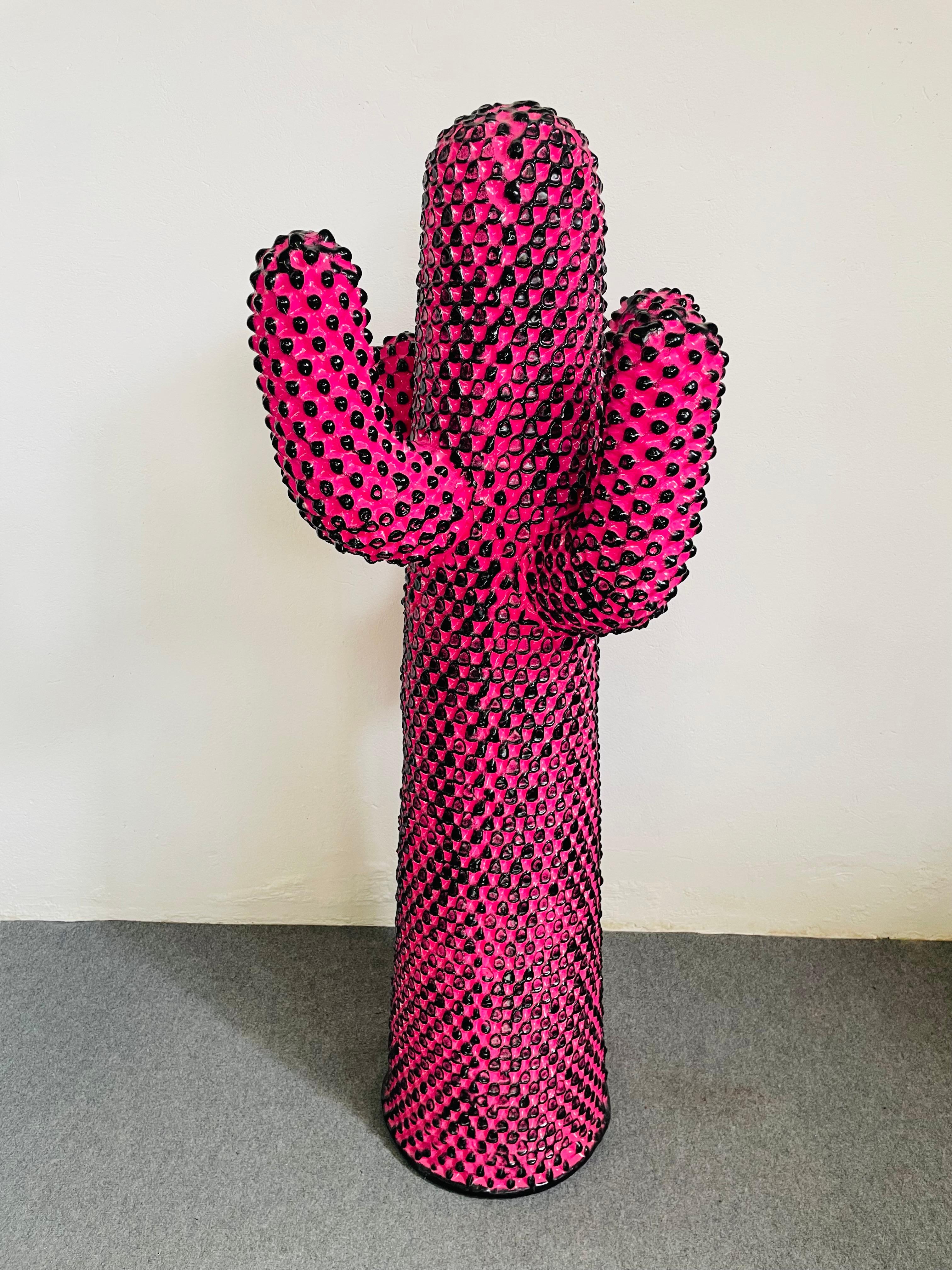 Appendiabiti cactus Gufram, edizione limitata per Andy Warhol Excellent état - En vente à Busnago, IT