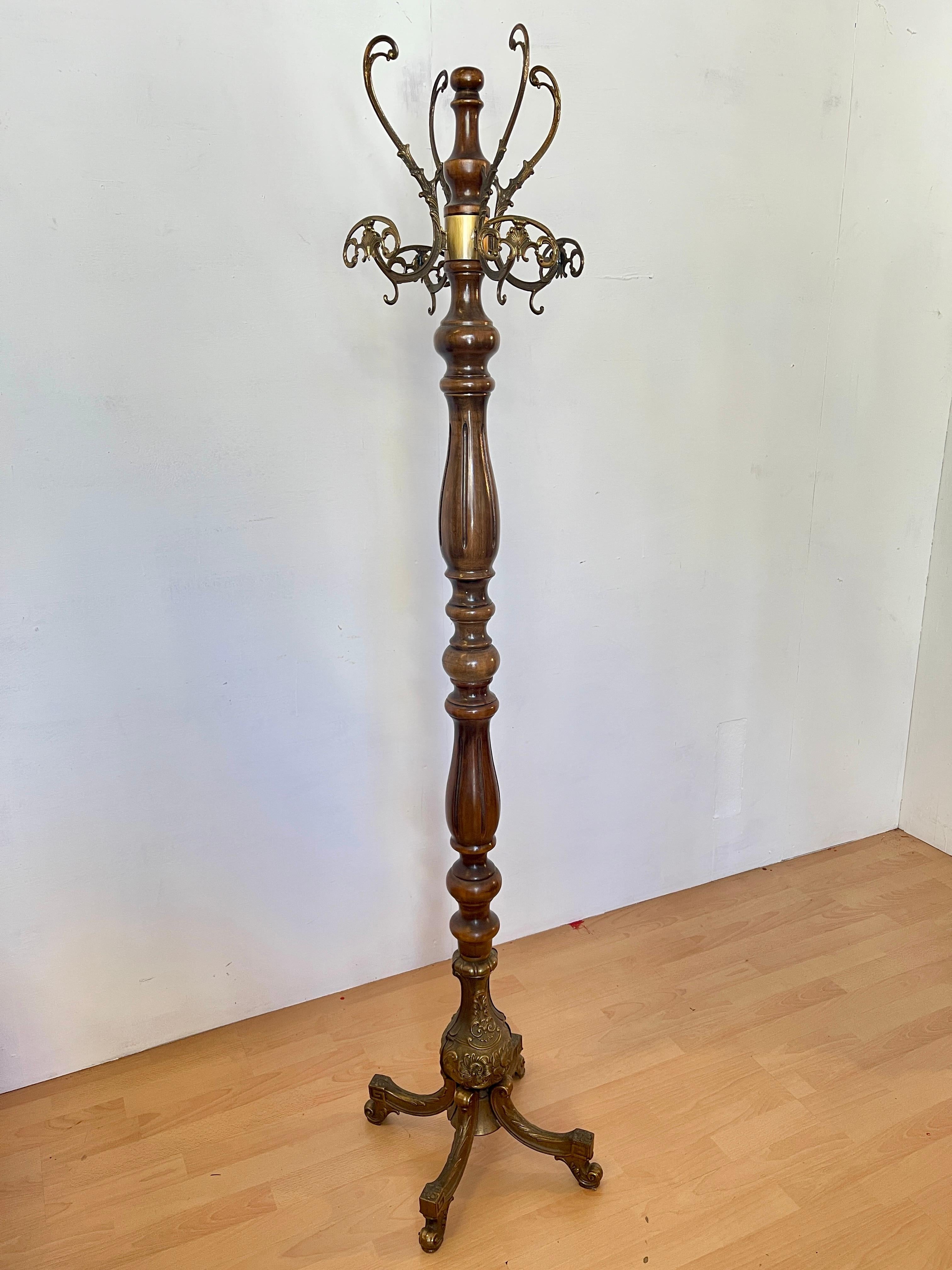Bronzo Appendiabiti classico in stile italiano in legno e bronzo degli anni '40 in vendita