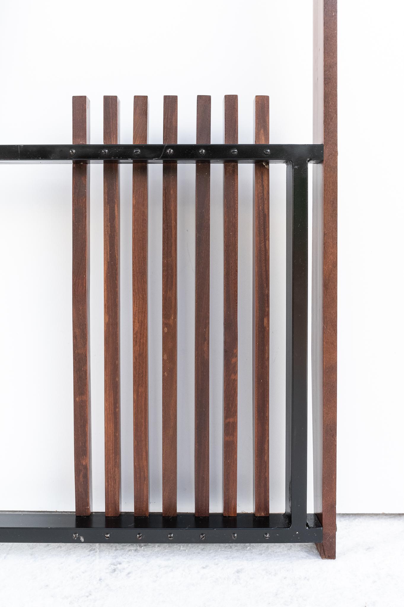 Appendiabiti da parete con Specchio in teak, Anni 60 in vendita 6
