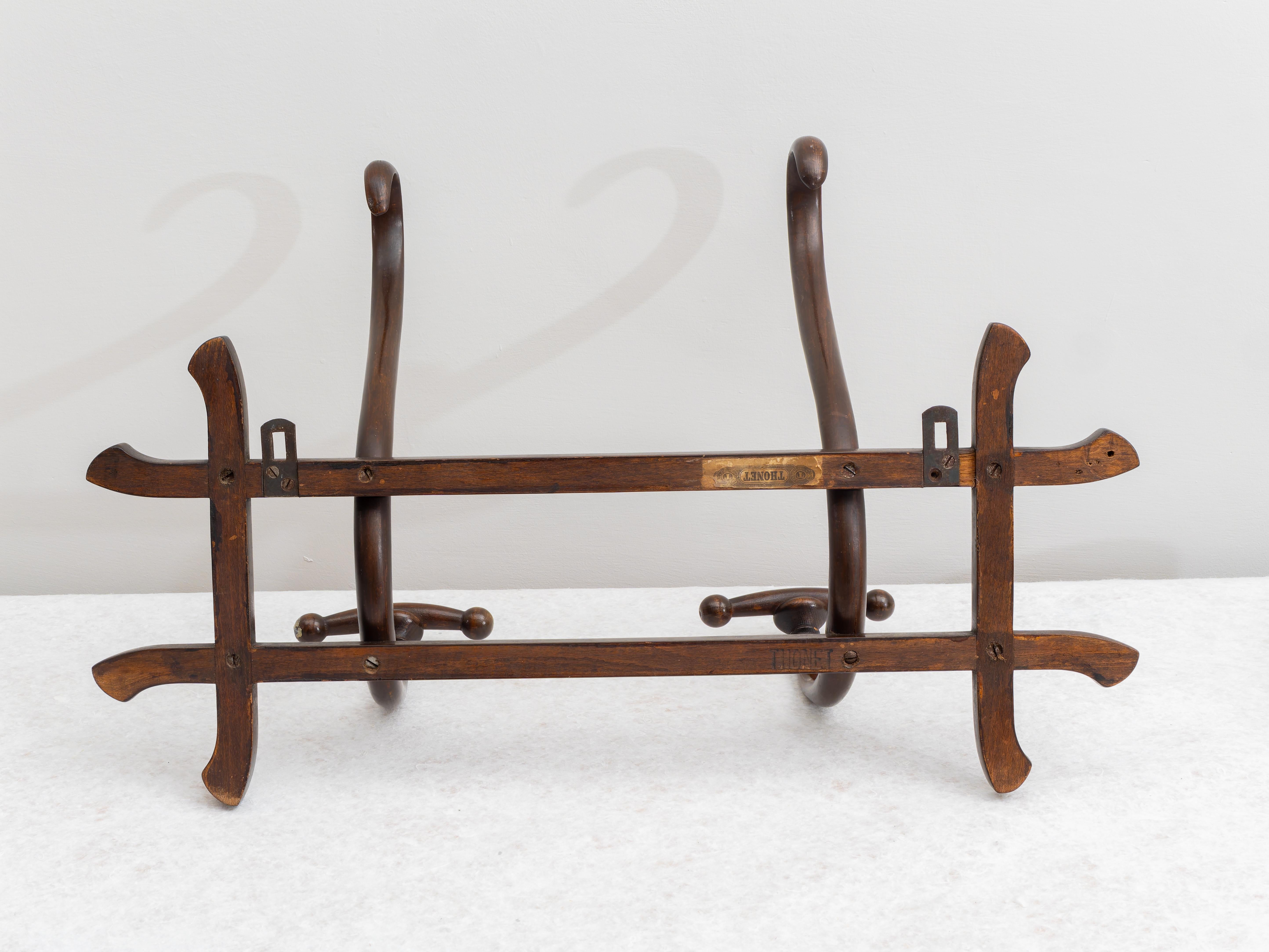 Palissandro Appendiabiti da parete in legno curvato Art Nouveau Thonet Vienna, fine '800 in vendita