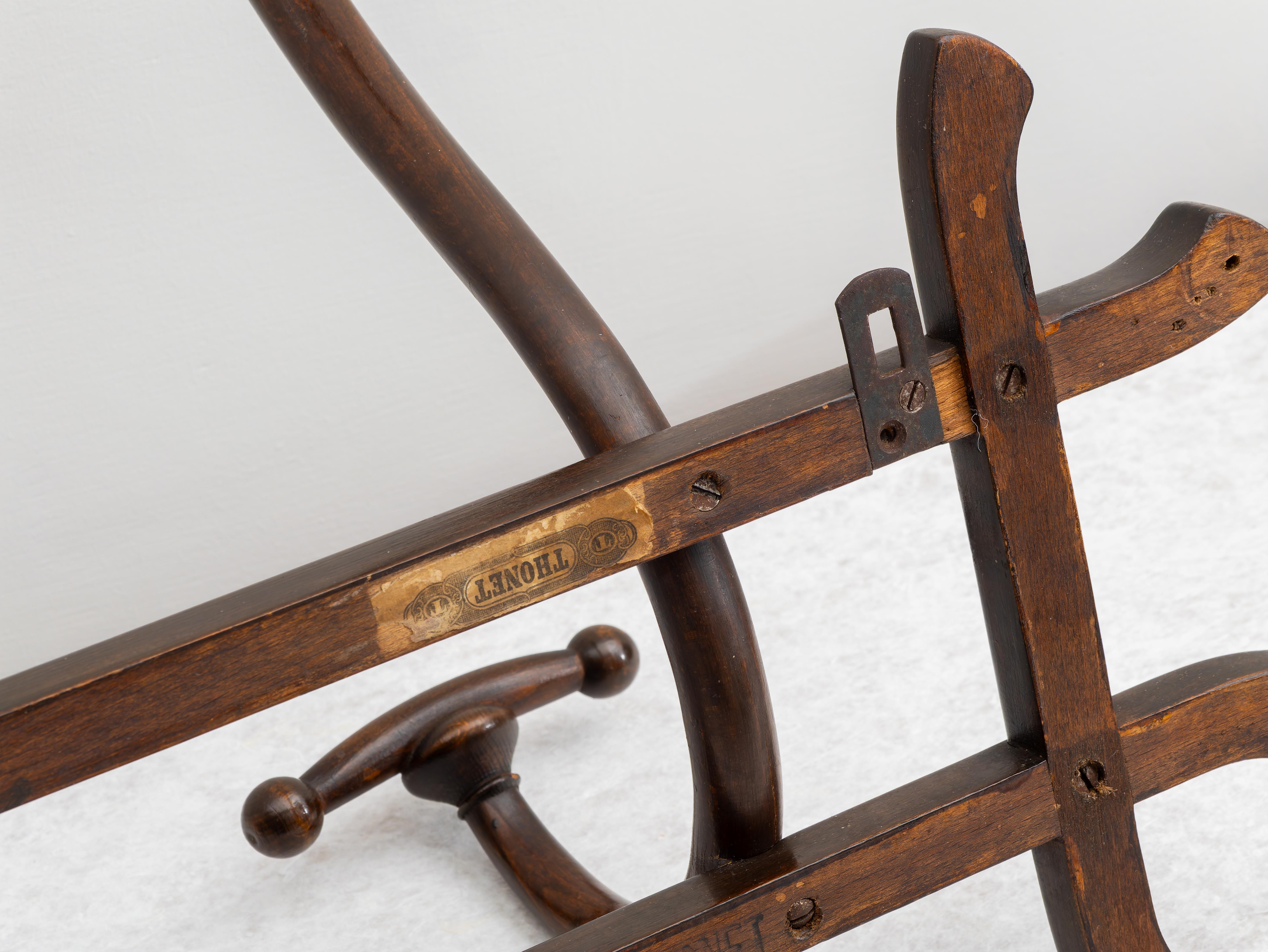 Appendiabiti da parete in legno curvato Art Nouveau Thonet Vienna, fine '800 in vendita 2