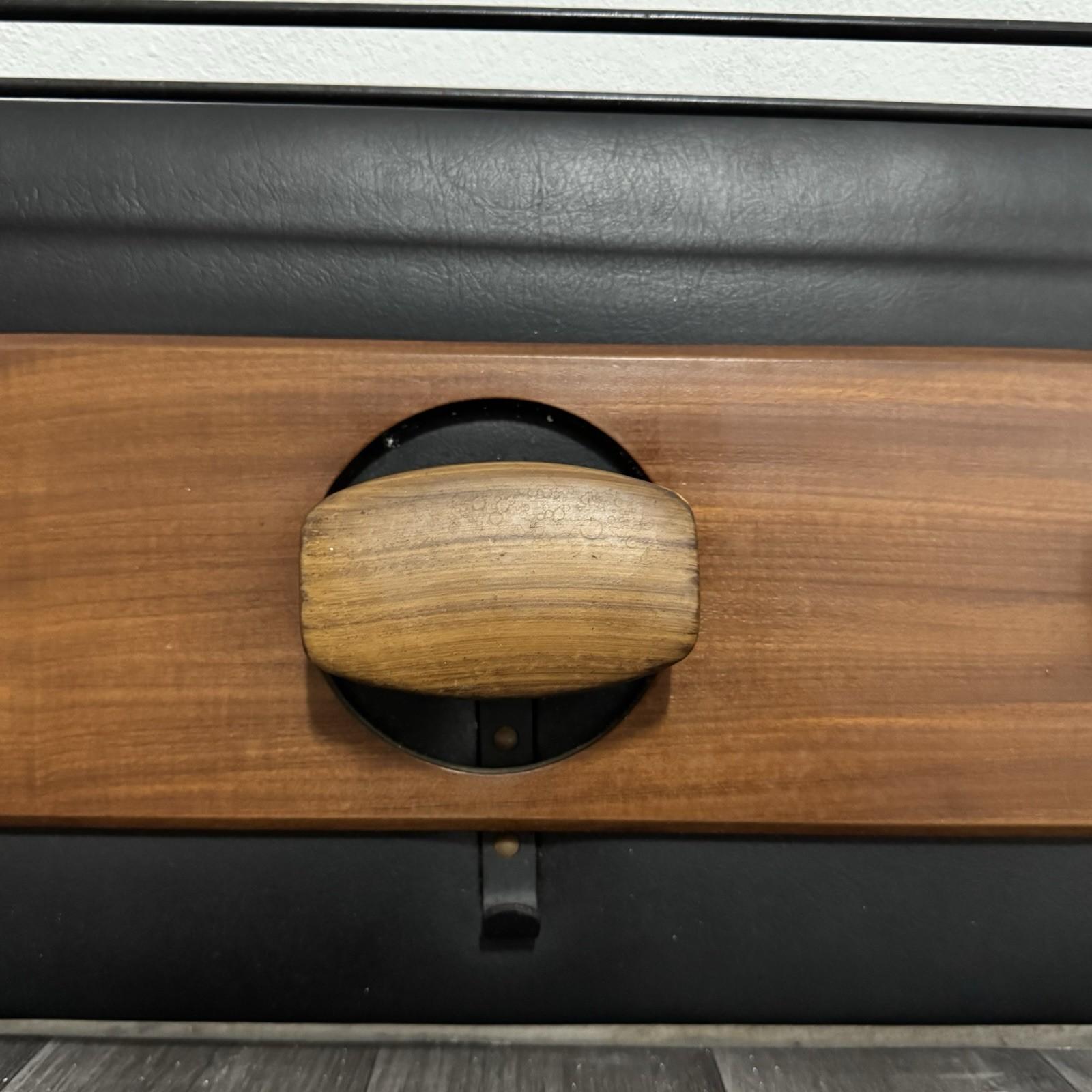 Appendiabiti Da Parete Scandinavo In Teak e Pelle Mid-Century Design Anni '60 en vente 2