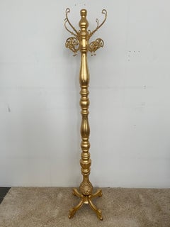 Colgador de suelo barroco dorado "Regal Elegance