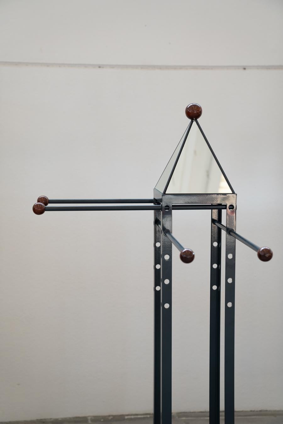 Wood and brass coat rack, set of 4, 1970s For Sale 7
