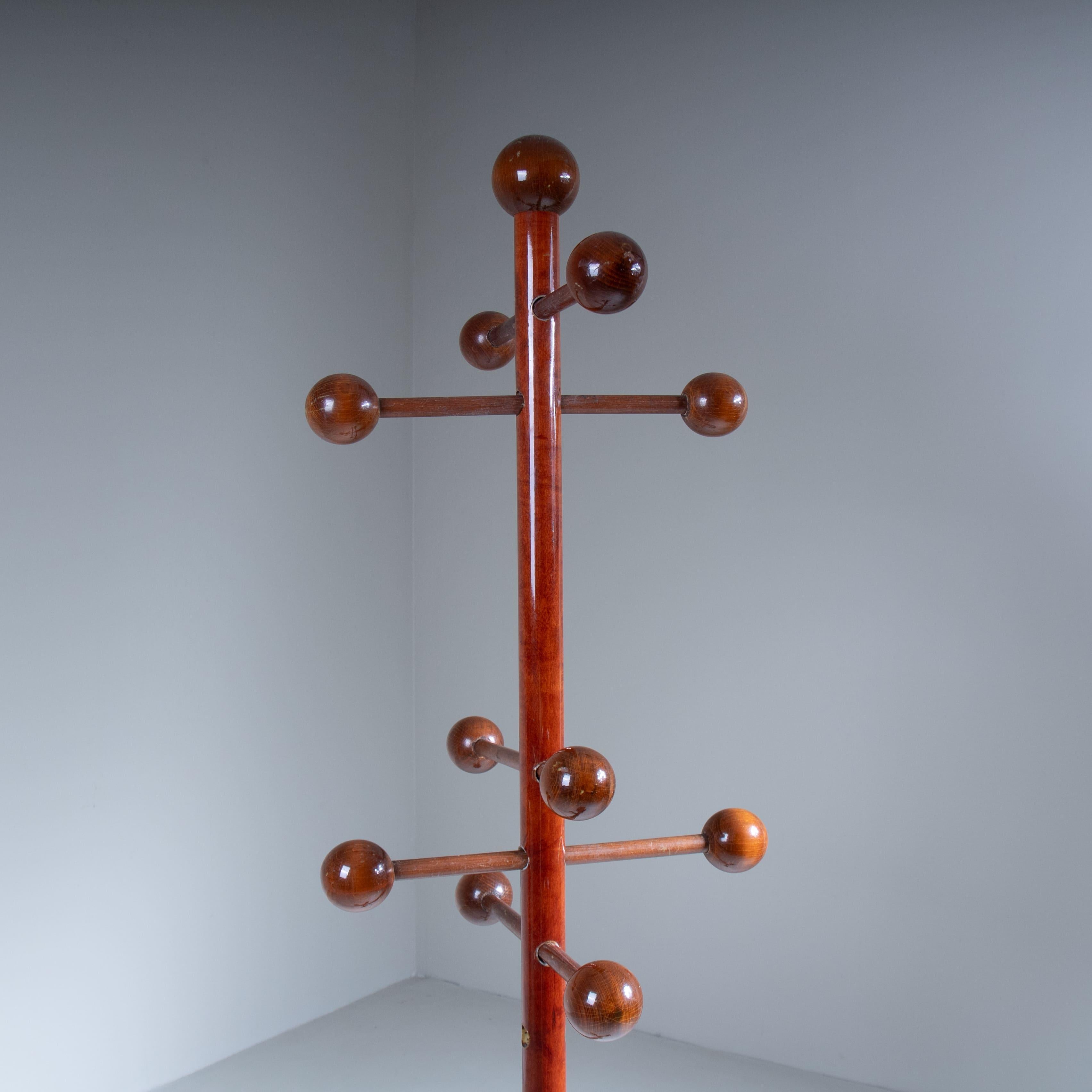 Appendiabiti in legno, stile Mid-Century, 1950 In condizioni discrete in vendita a Milano, Lombardia