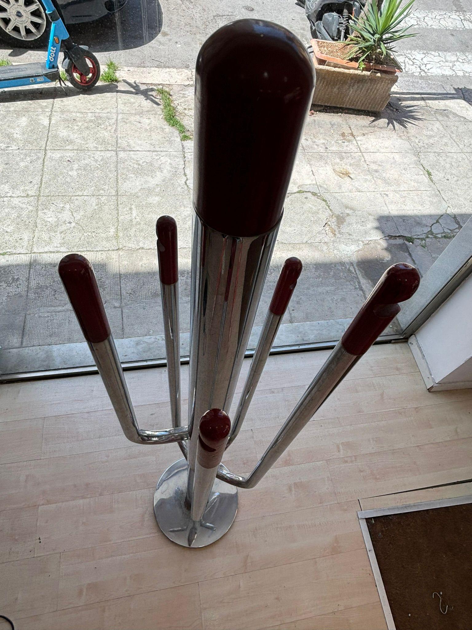 Italian Memphis Milano vintage chrome coat rack with red wood nserti 1970s For Sale