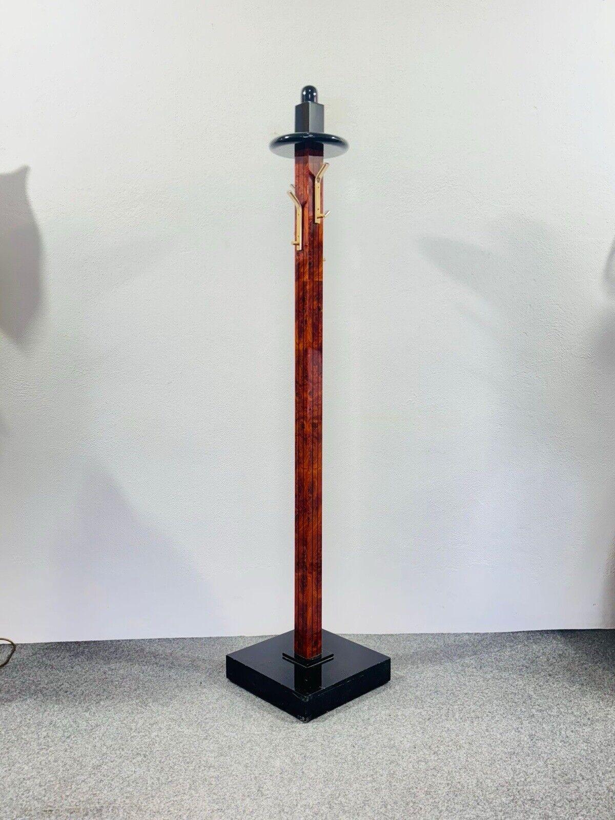 Perchero Willy Rizzo Estilo Radica 1970's Diseño Modernismo


Marco de madera y latón


El artículo está en buen estado de conservación, no hay grandes defectos estéticos ni estructurales que reseñar, sólo leves y evidentes signos del paso del