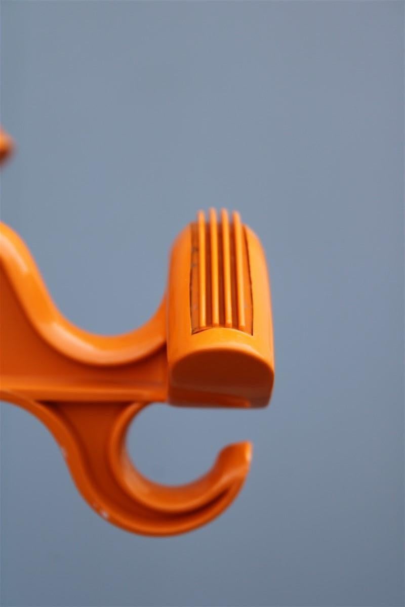 Appendiabito Planta Arancione Giancarlo Piretti per Anonima Castelli 1960s In Good Condition In Palermo, Sicily