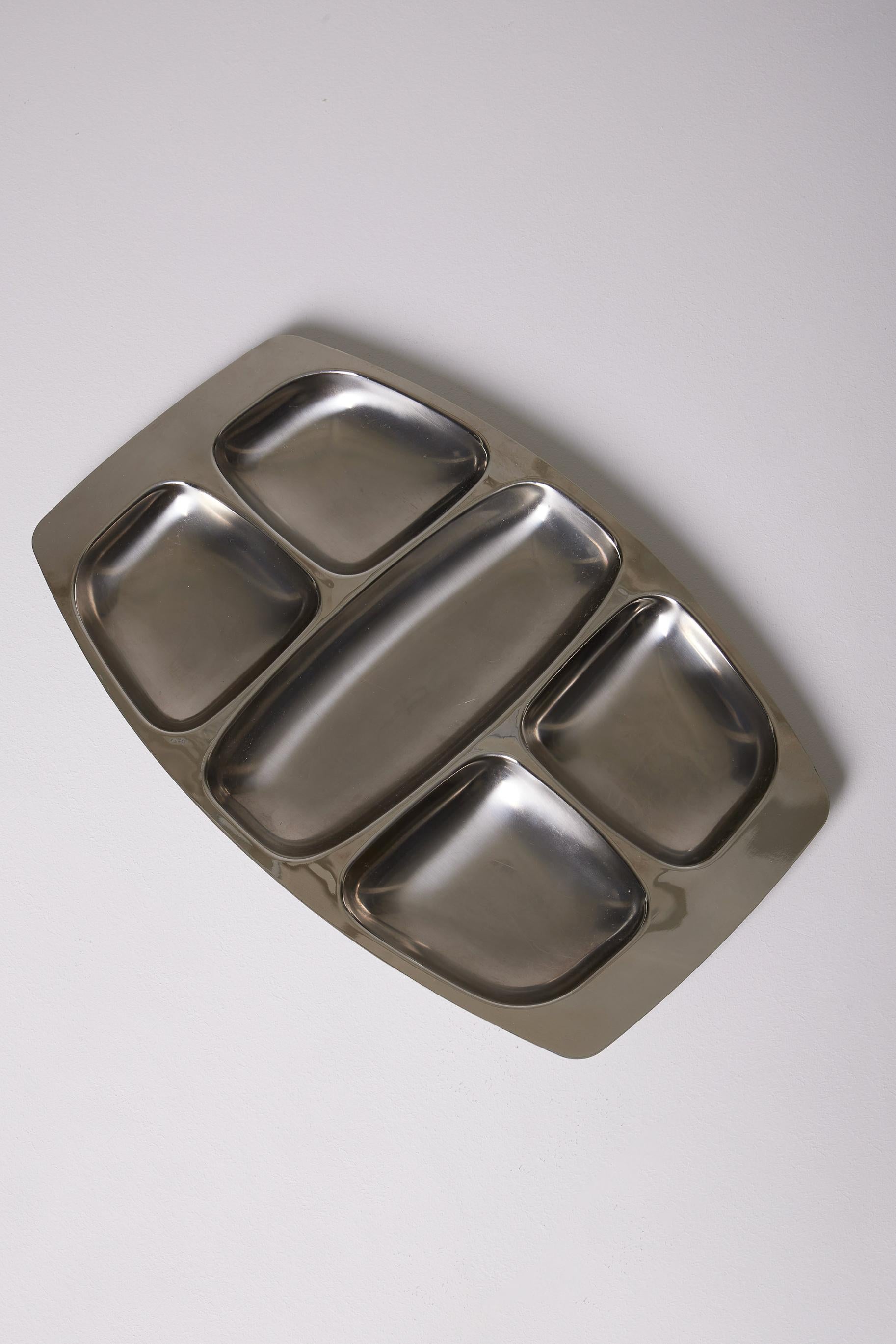 Aluminum serving tray with several compartments, ideal for an aperitif. In perfect condition.
LP2687
