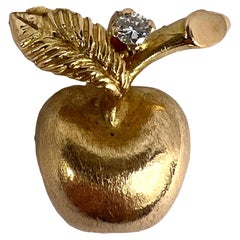 Vintage Apple 14K Yellow Gold Diamond Fruit Charm Pendant