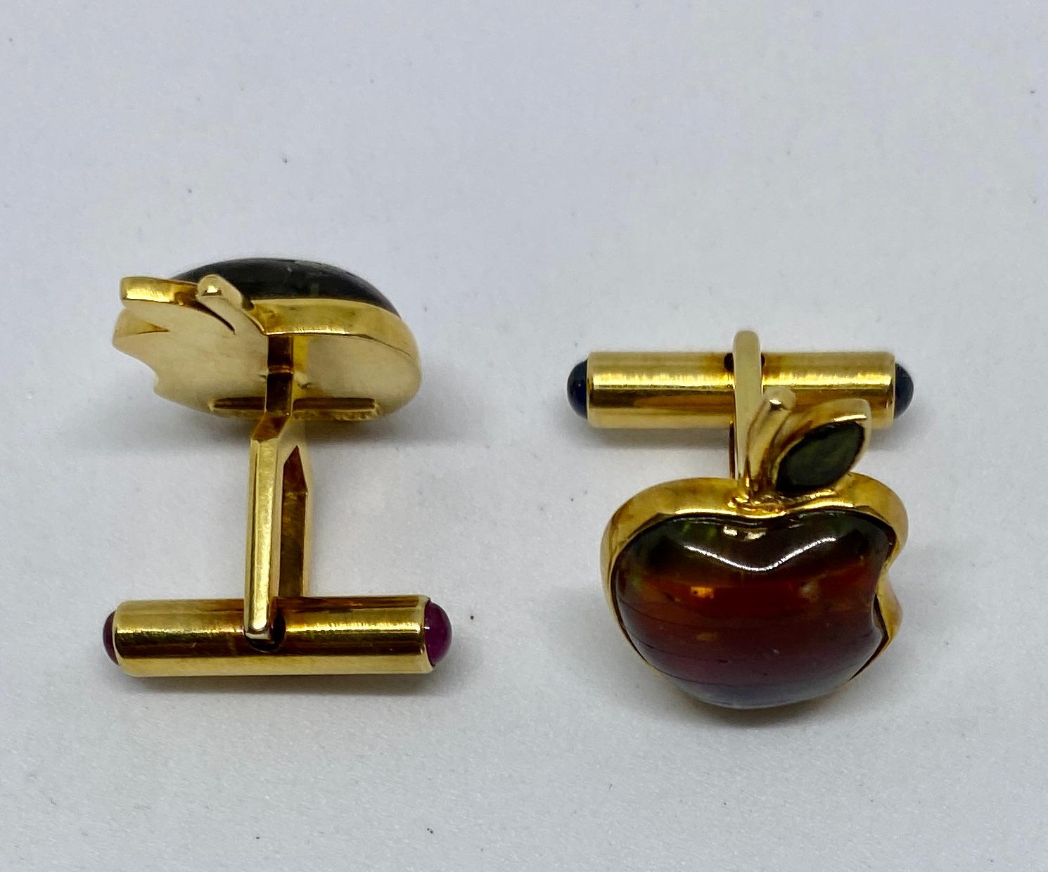 Contemporary Apple Computer Logo Cufflinks in 18K Gold with Gemstones by von Zadora-Gerlof For Sale