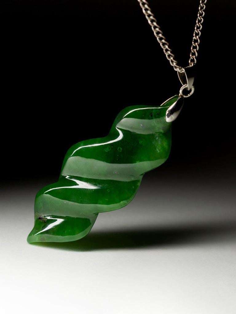 Ciondolo di giada Apple Greene & Greene Spiral Gemstone stile vintage in vendita 3