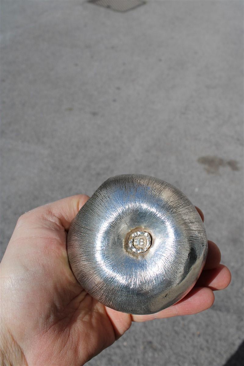 Scultura in metallo con morso di mela dell'artista libanese Amine El Bacha A. Silver In condizioni ottime in vendita a Palermo, Sicily