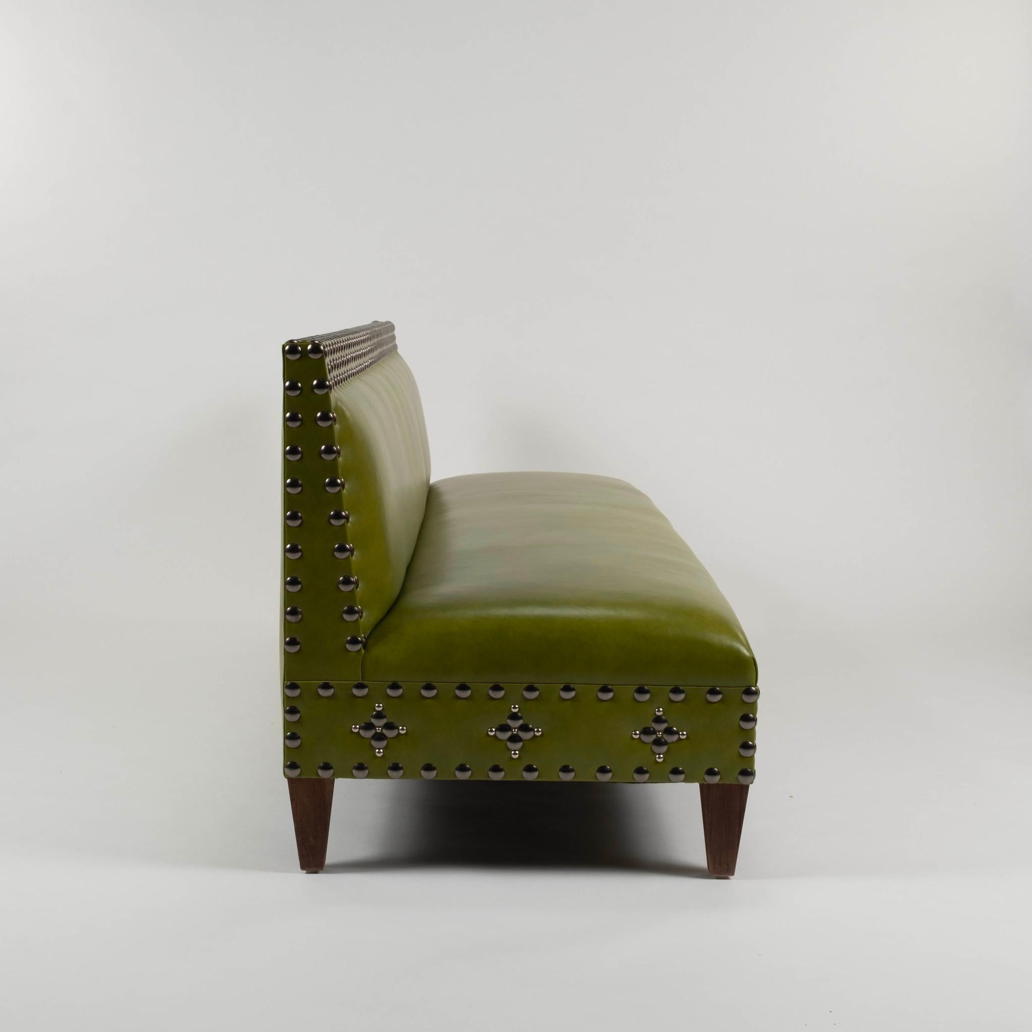 AppleGreen Leather Studded Banquette In Good Condition For Sale In Houston, TX