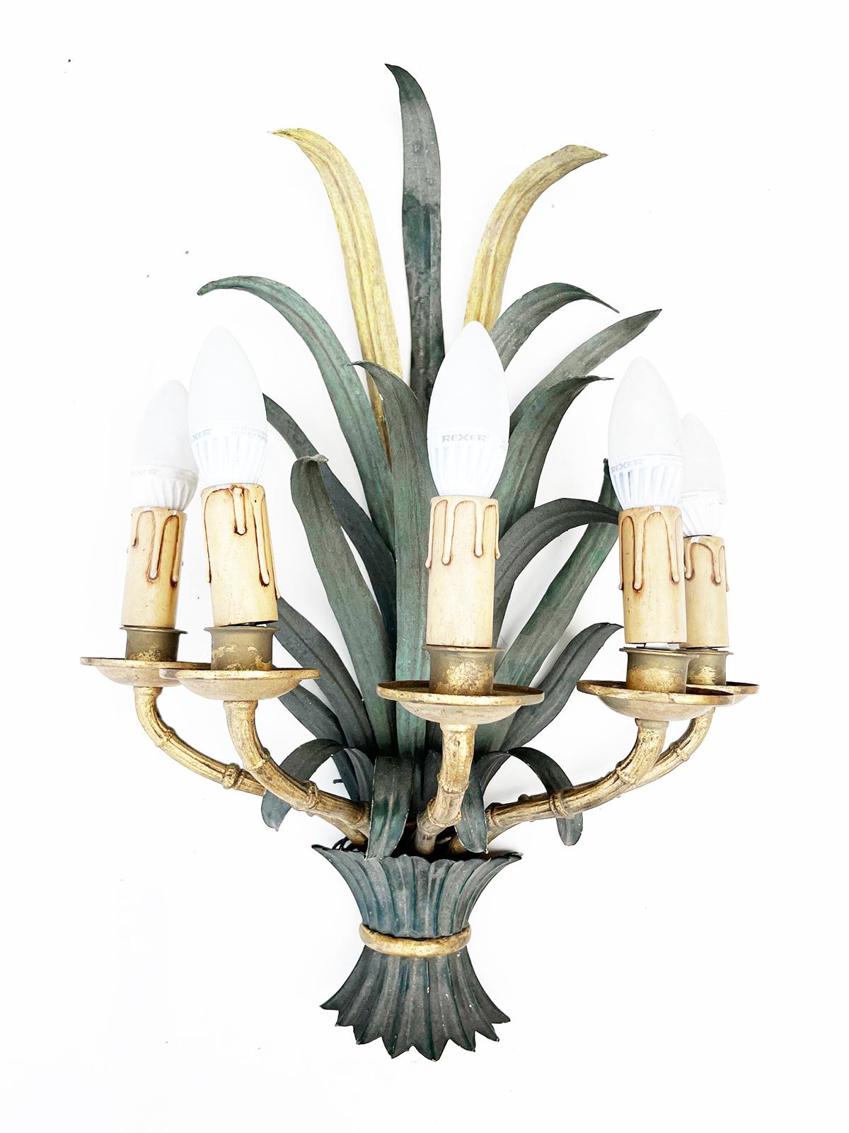 Wrought Iron Hollywood Regency Wall sconce Early 20th century, Antiques' For Sale
