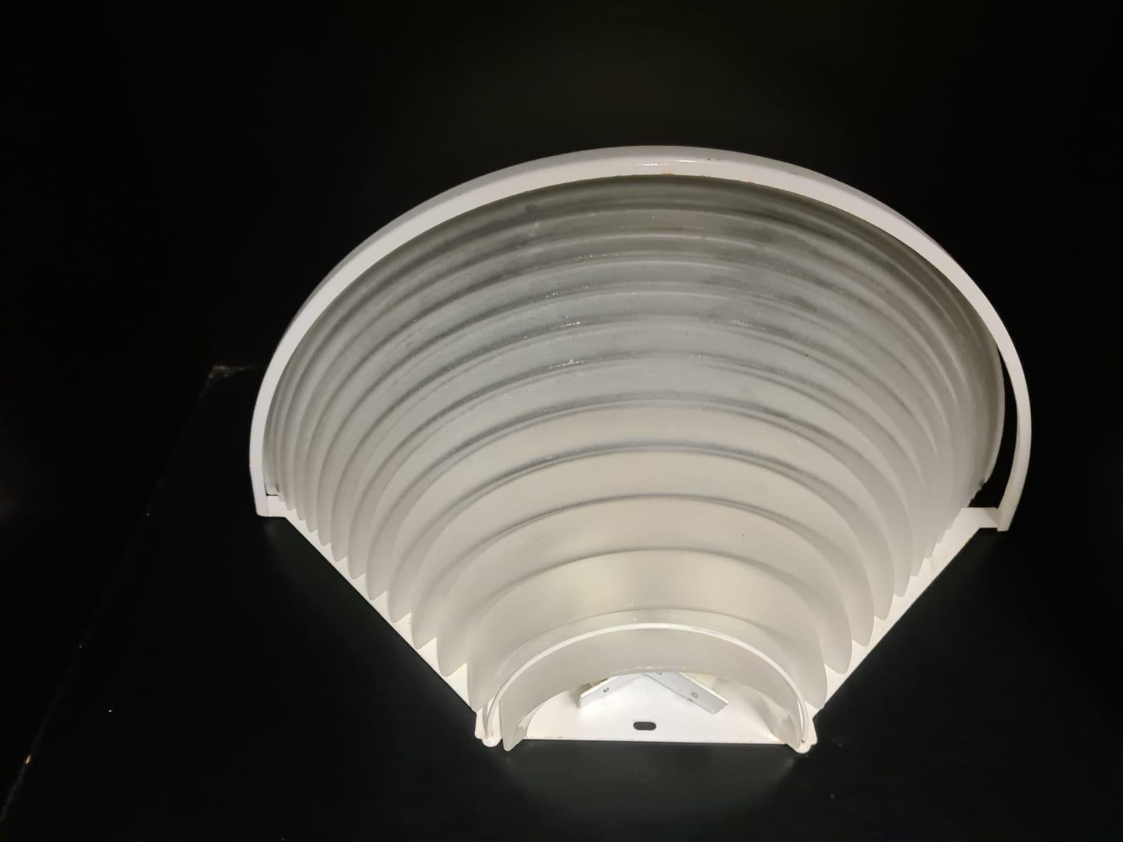 Egisto 38 wall sconce by Angelo Mangiarotti for Artemide For Sale 9