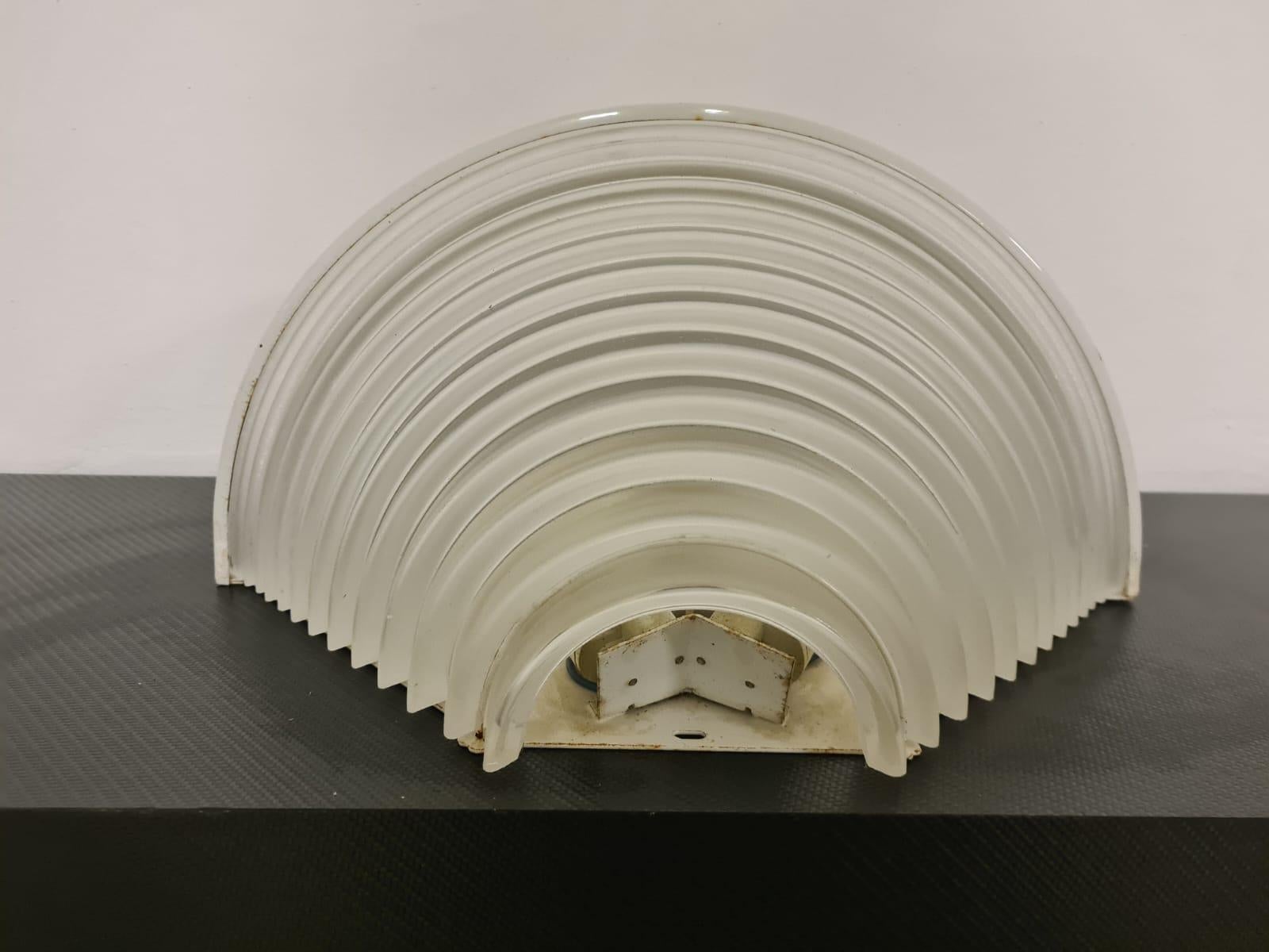 Egisto 38 wall sconce by Angelo Mangiarotti for Artemide For Sale 3