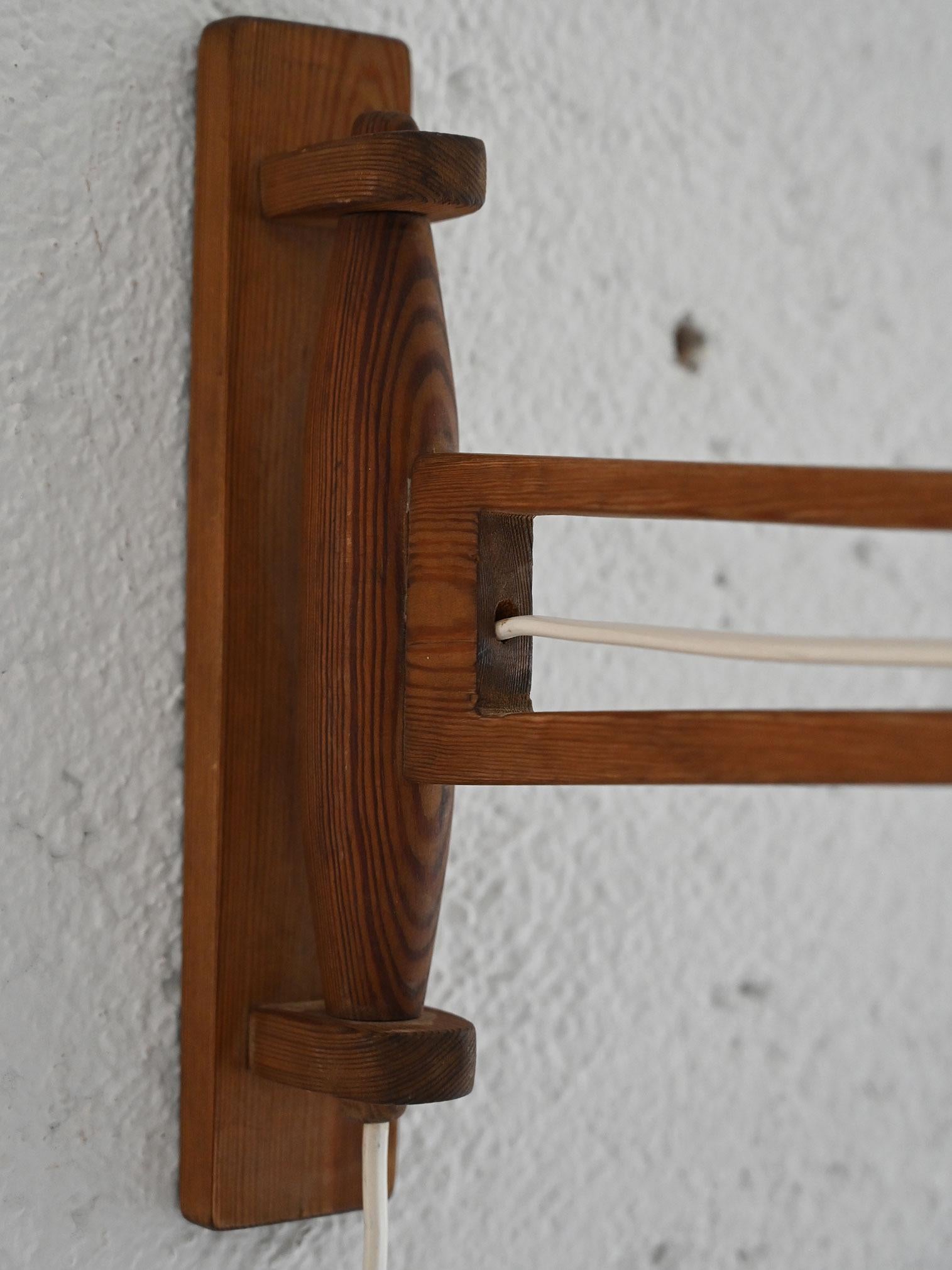 Aplique de madera con brazo pivotante en Bueno estado para la venta en Brescia, IT