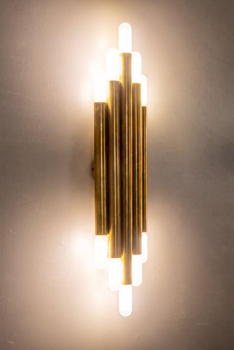 Midcentury brass wall sconce in the style of  Gio Ponti For Sale 2