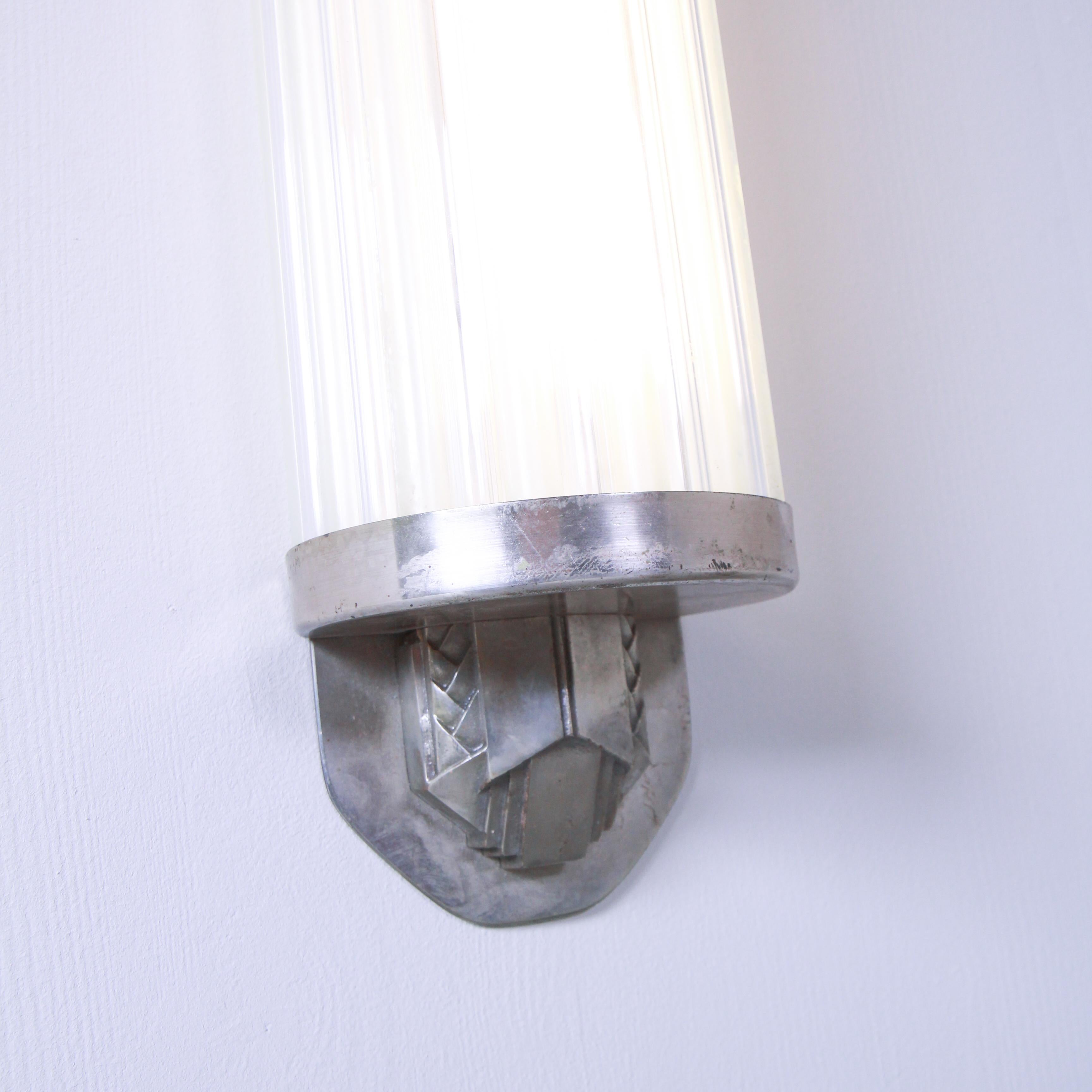 Art Deco style wall sconce, 1930s large version For Sale 1