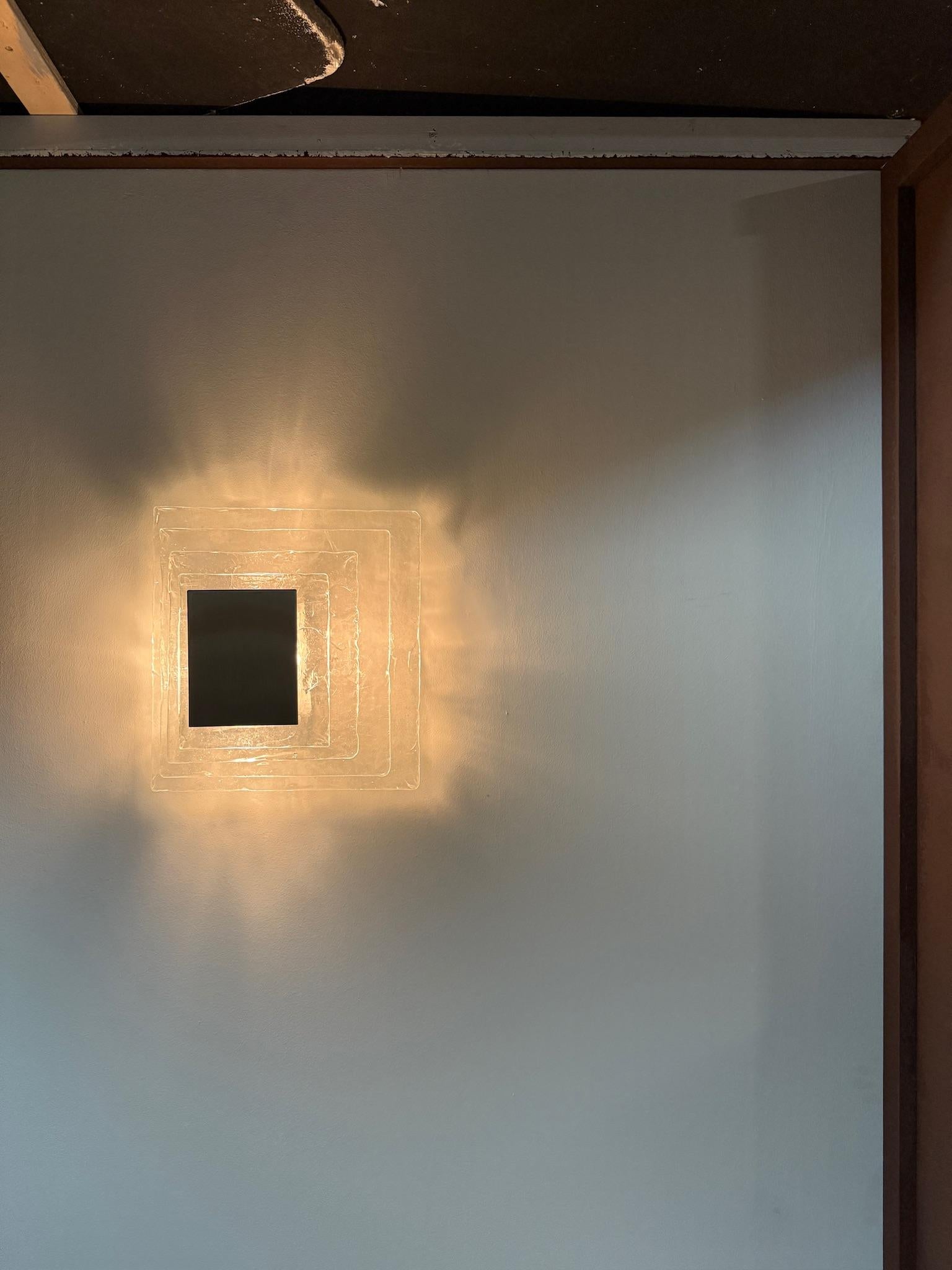 Mid-Century moderno Applique in vetro di Murano, disegnata da Carlo Nason per Mazzega in vendita