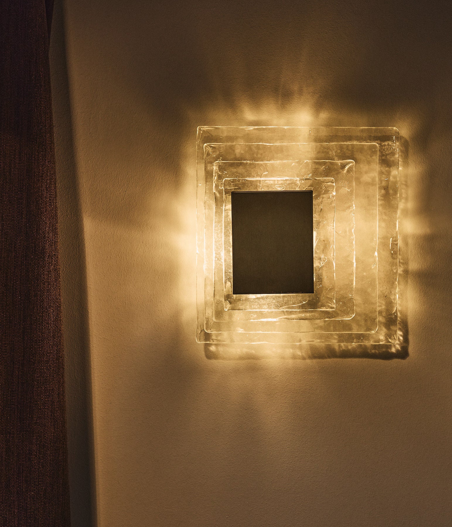 Murano glass wall sconce, designed by Carlo Nason for Mazzega