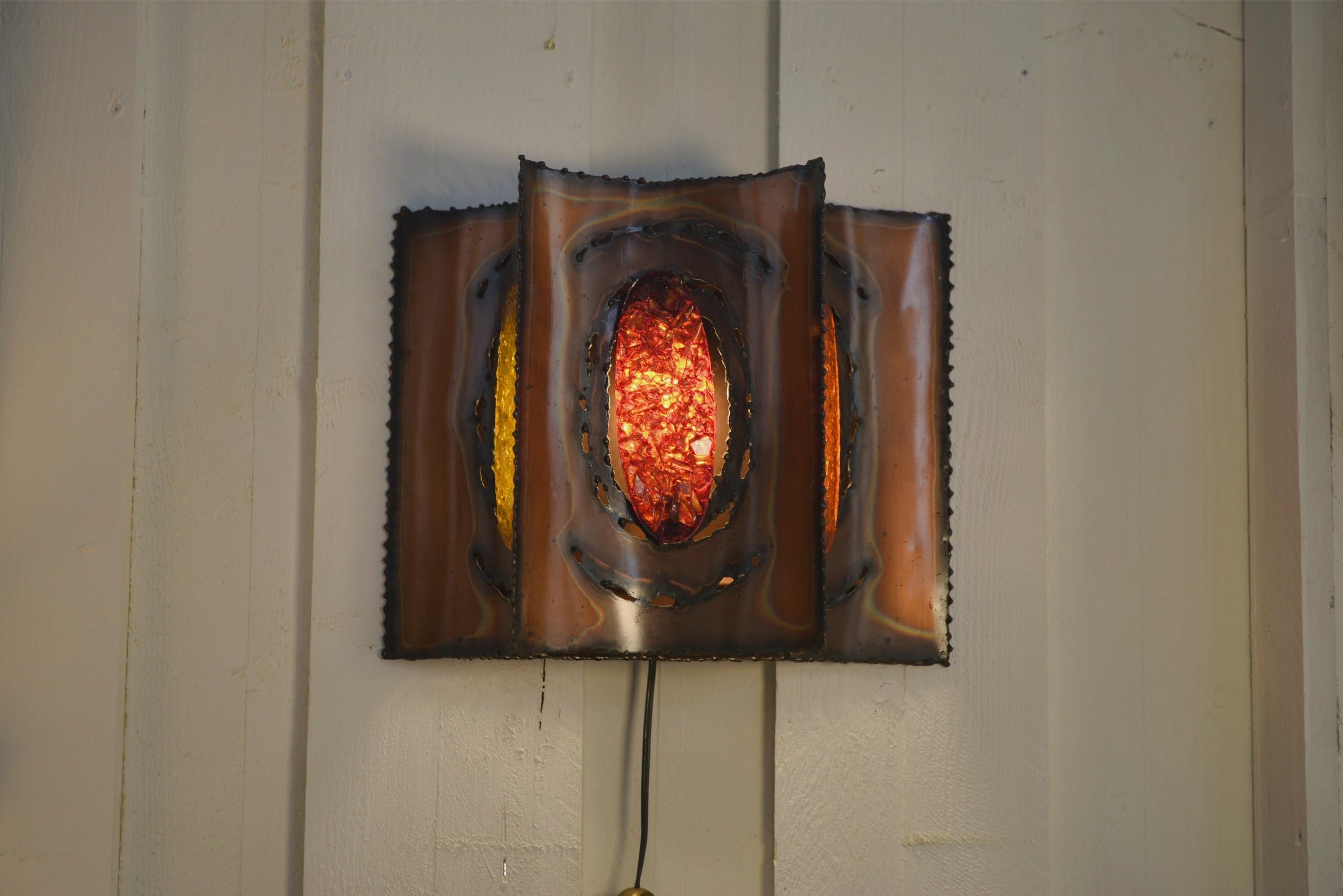 Aplique mural ACCOLAY en cuero y resina Años 50 Brutalista en venta