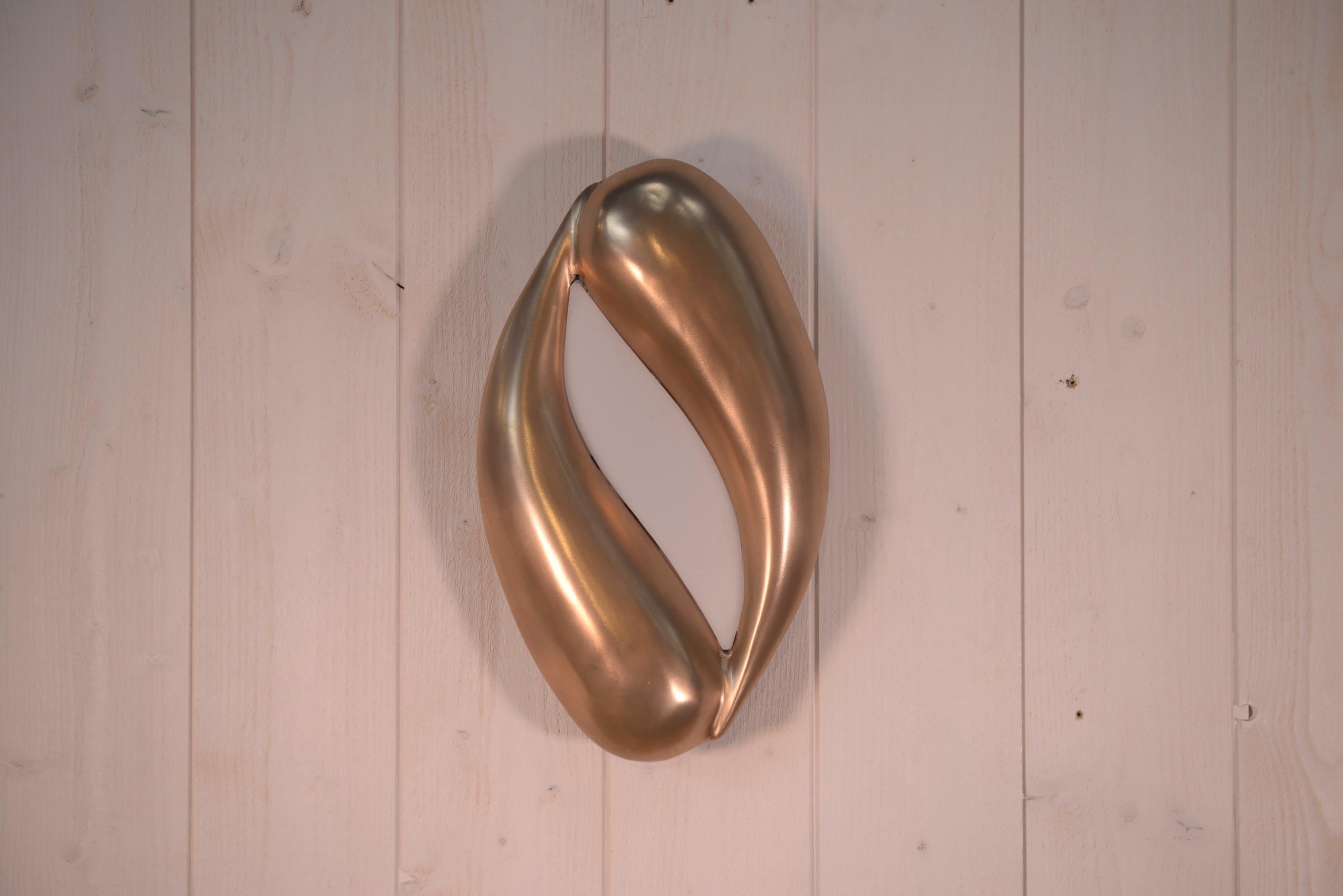 Francese Applique murale in bronzo design anni '60 in vendita