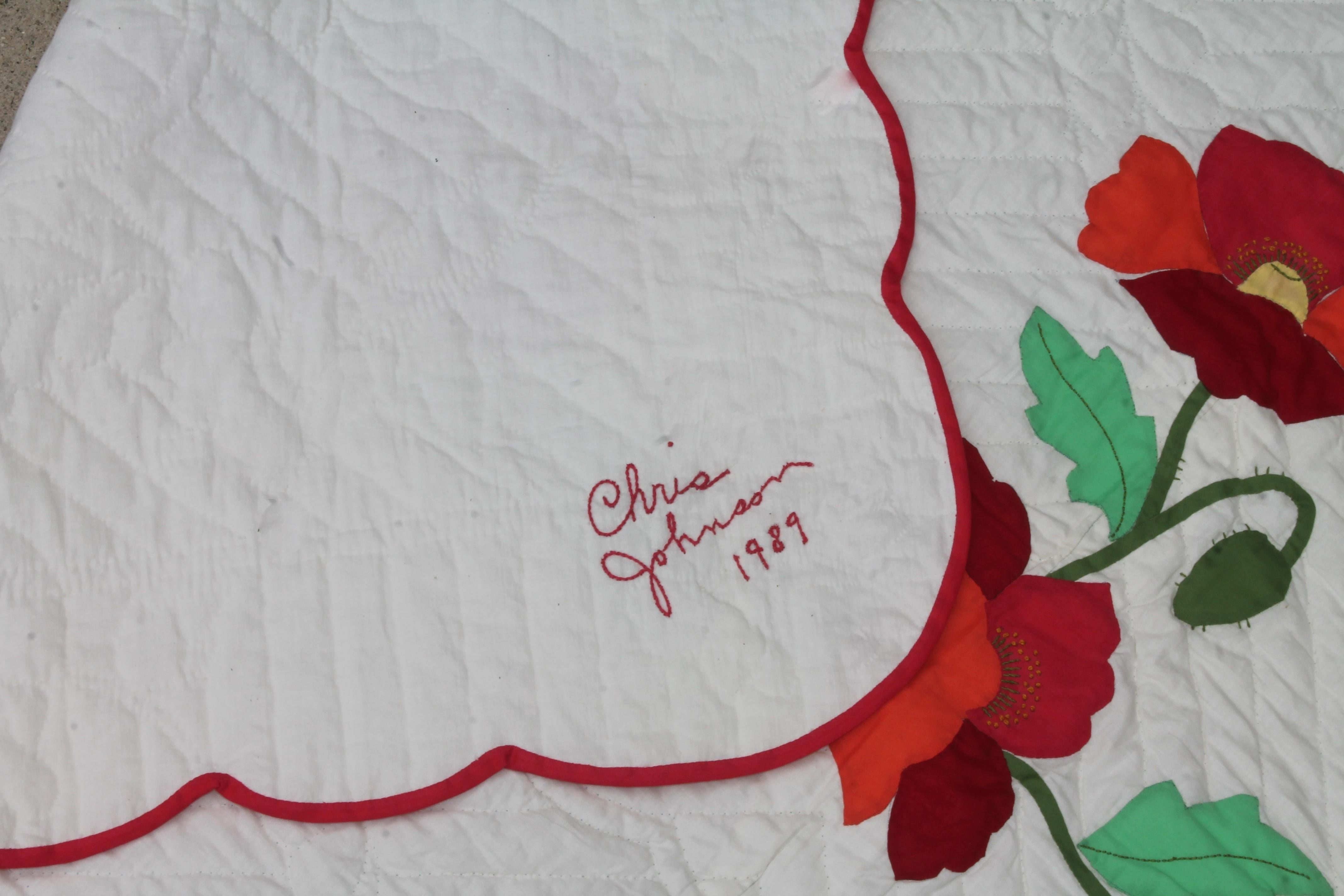 American Applique Rose Quilt Signed and Dated 1989 For Sale