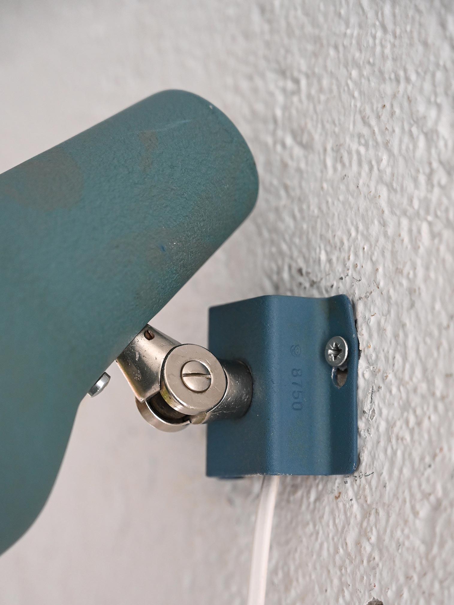 Aplique azul escandinavo años 50/60 en Bueno estado para la venta en Brescia, IT