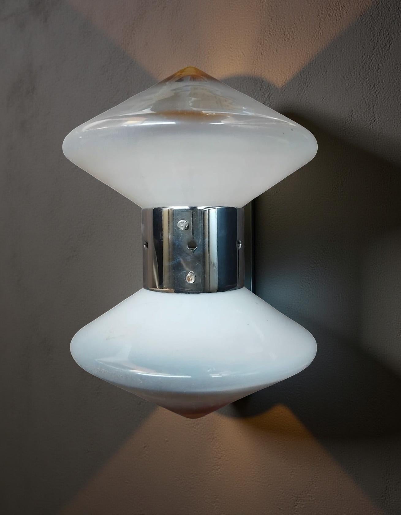Aplique Space Age de Carlo Nason para Mazzega, años 70 en venta 2