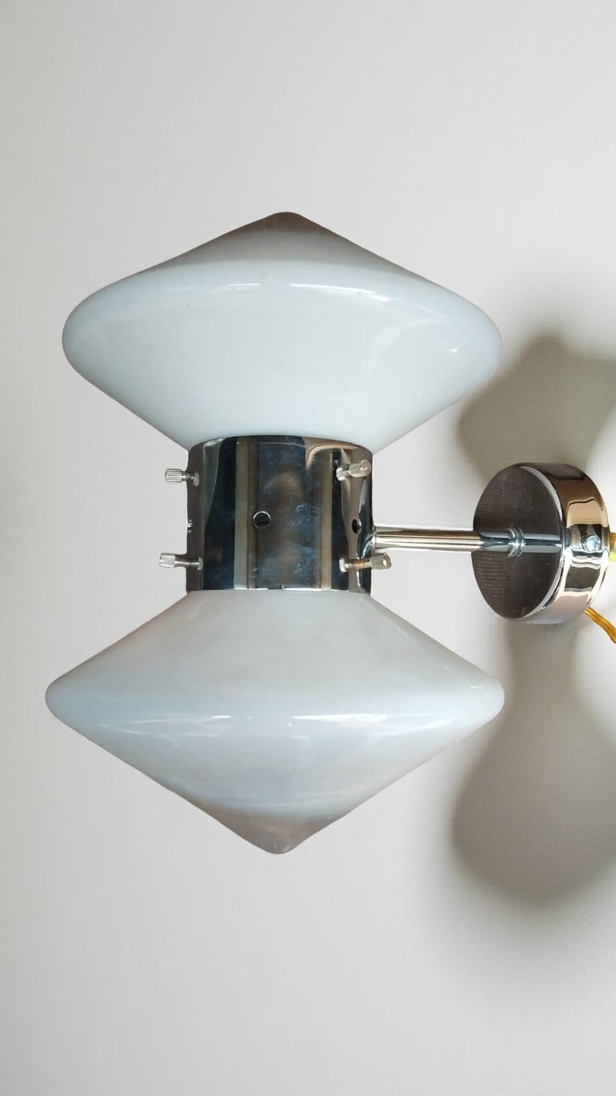 Space Age wall sconce by Carlo Nason for Mazzega, 1970s For Sale 4