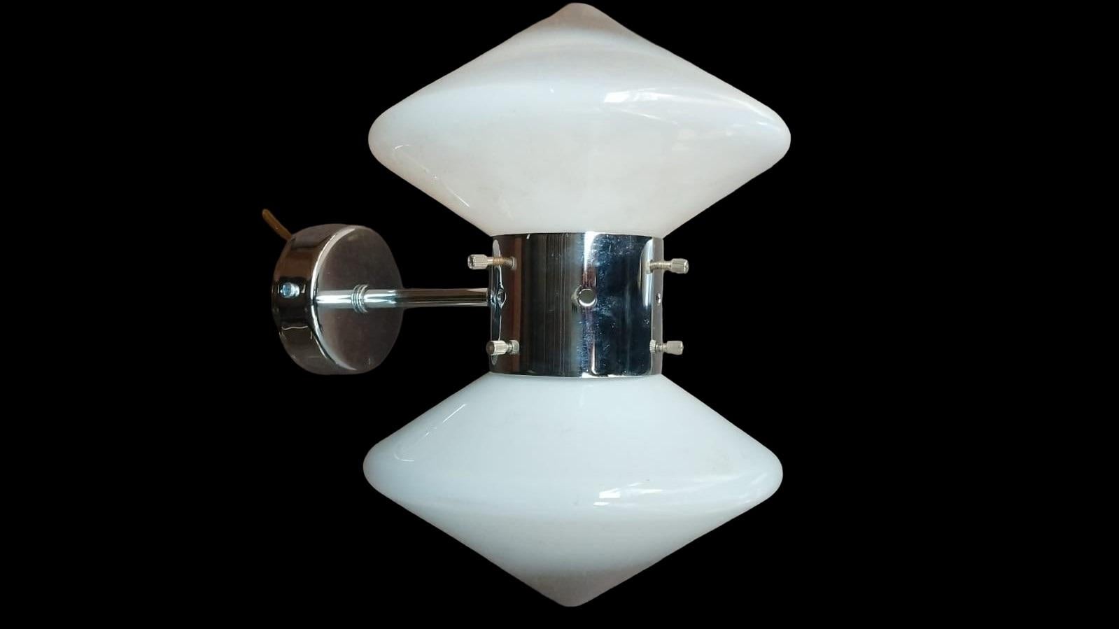 Space Age wall sconce by Carlo Nason for Mazzega, 1970s For Sale 5