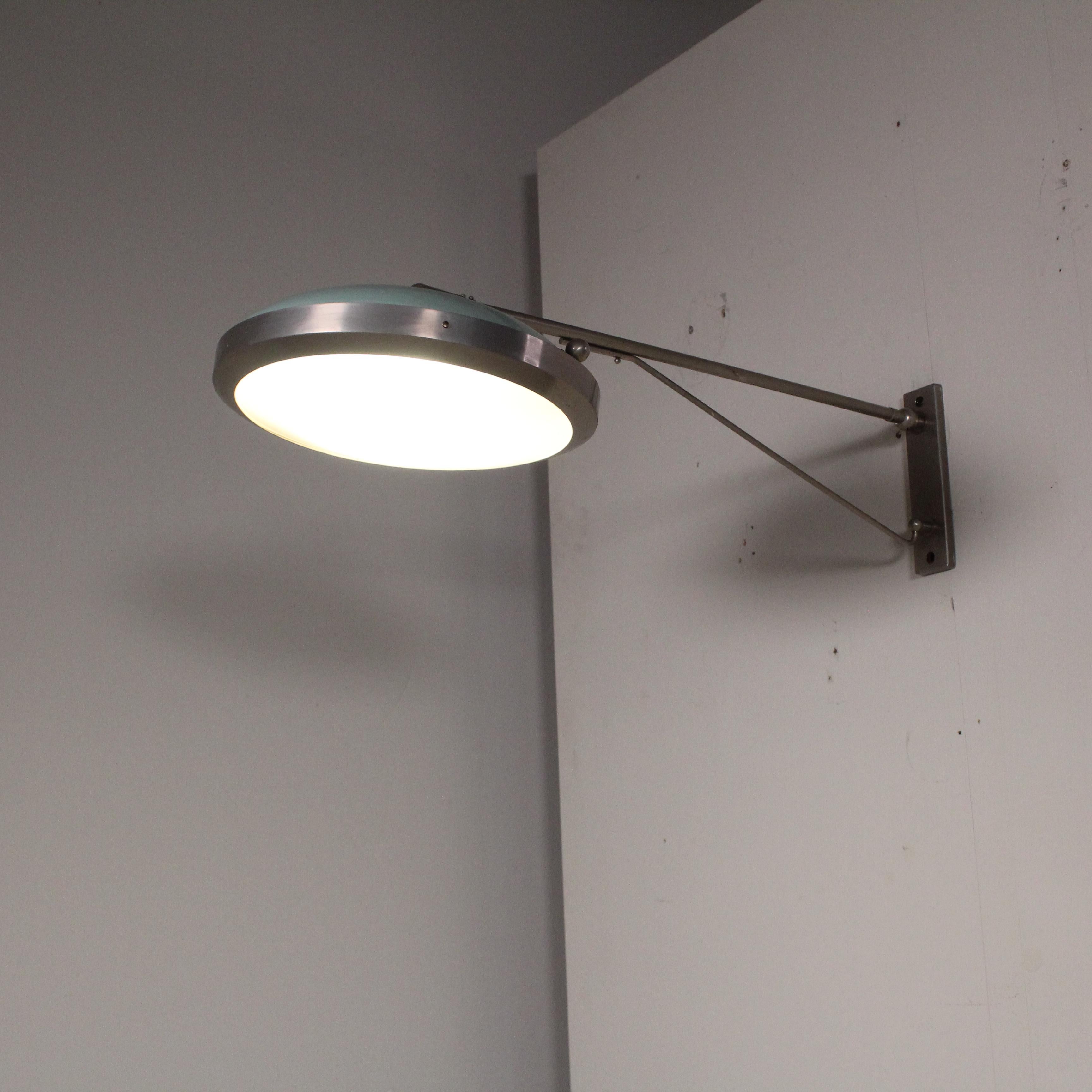Glass and steel wall sconce, green, Stilnovo In Good Condition For Sale In Milano, Lombardia