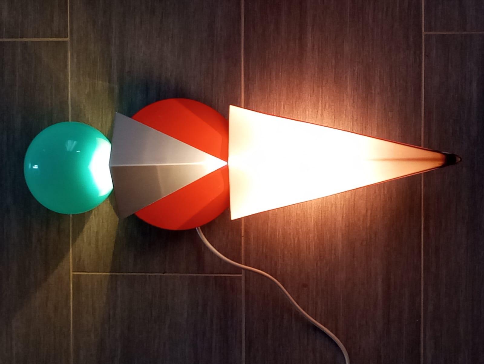 Apliques 'wassily on the wall' de Adam T. Tihani y Joseph Mancini para Foscarini en venta 8