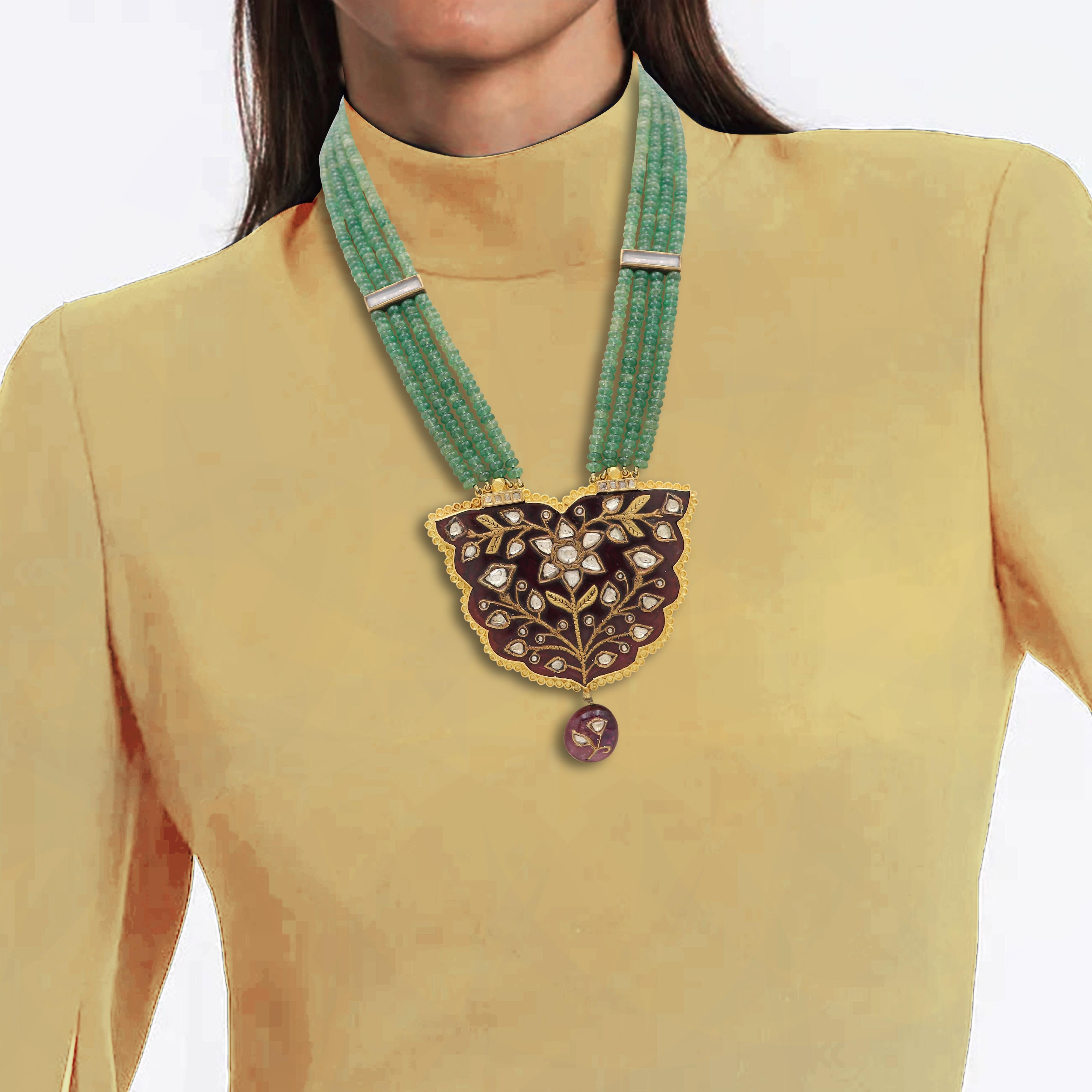 Ciondolo con gemme preziose Navratna in oro 14k con 58,5 carati di diamante in vendita 13