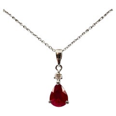 Schätzung 18kt Weißgold Rubin und Diamant-Halskette - 1,22ctw Pear Ruby, New