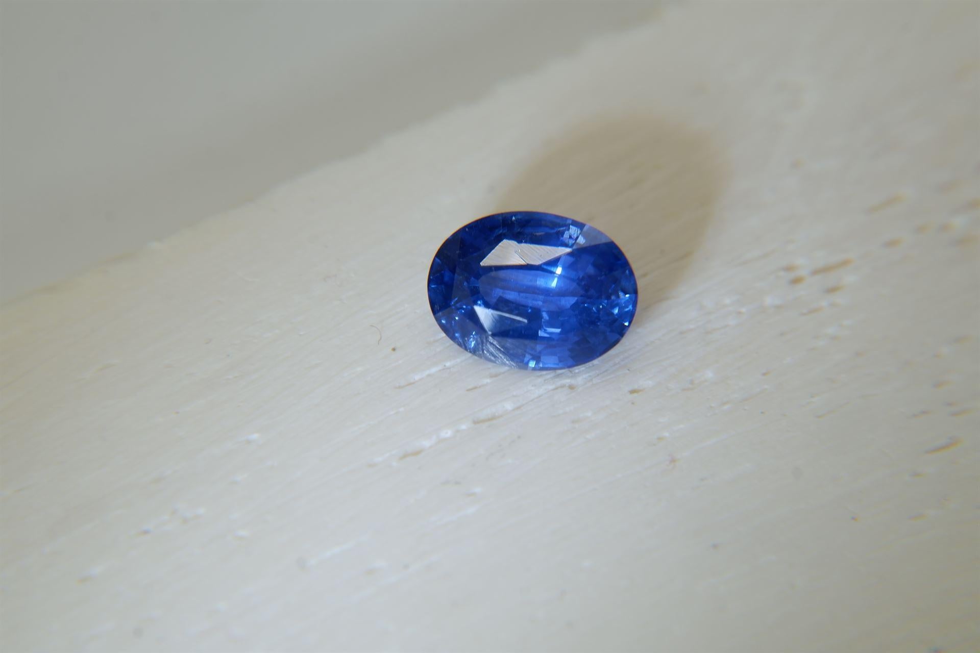 Women's or Men's APPRAISED PREMIUM: 1.51 ct Cornflower Blue Sapphire For Sale