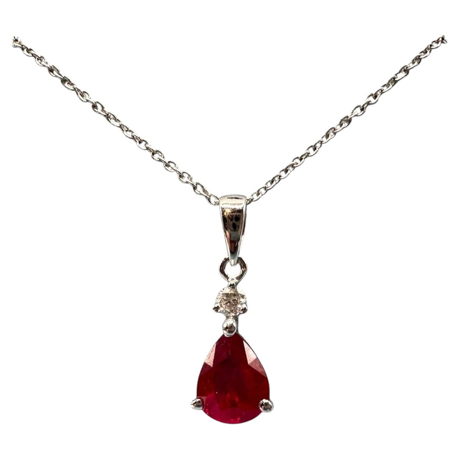 Collier en rubis et diamants certifié, en or blanc 18 carats, avec un rubis en forme de poire de 1,22 carat, neuf