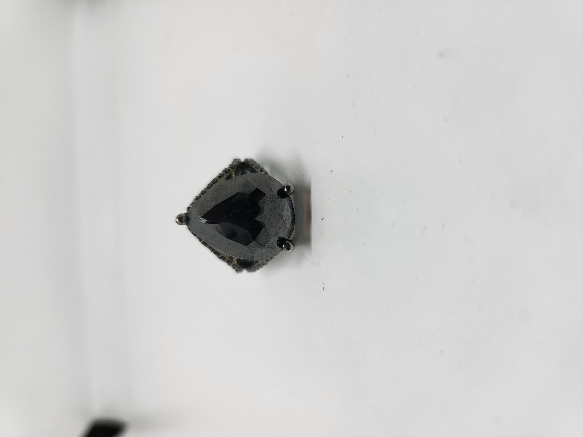 ca. 15 Karat Schwarzer Diamant-Ring in Birnenform, handgefertigt im Zustand „Neu“ im Angebot in Astoria, NY